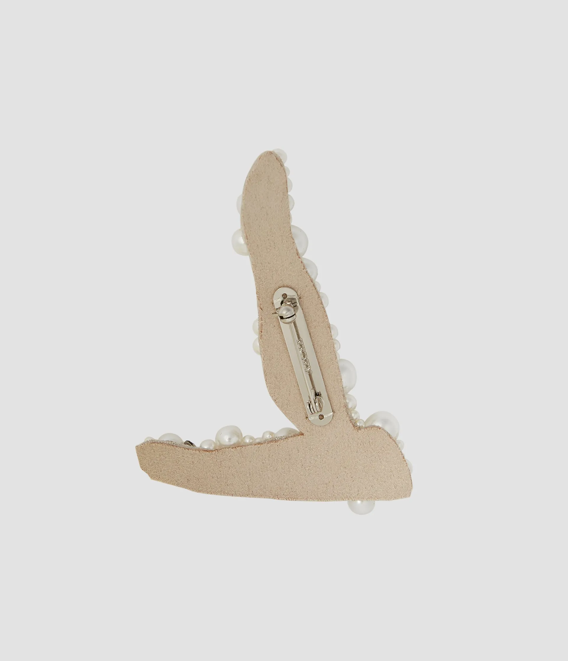 Pearl Alphabet Brooch L sold by ERDEM product image thumbnail 3