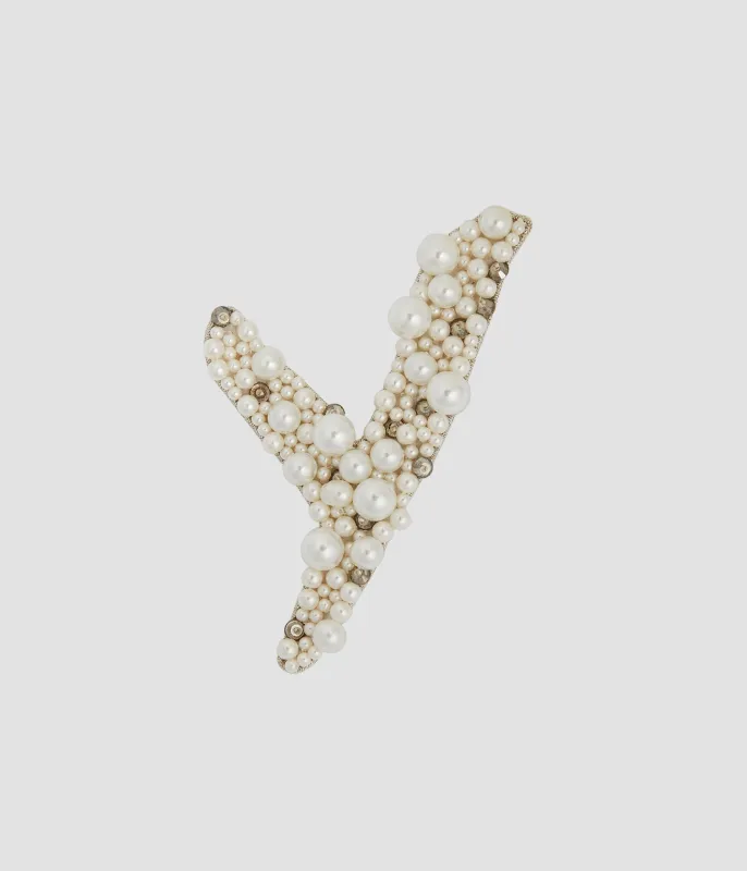 Pearl Alphabet Brooch Y made by ERDEM