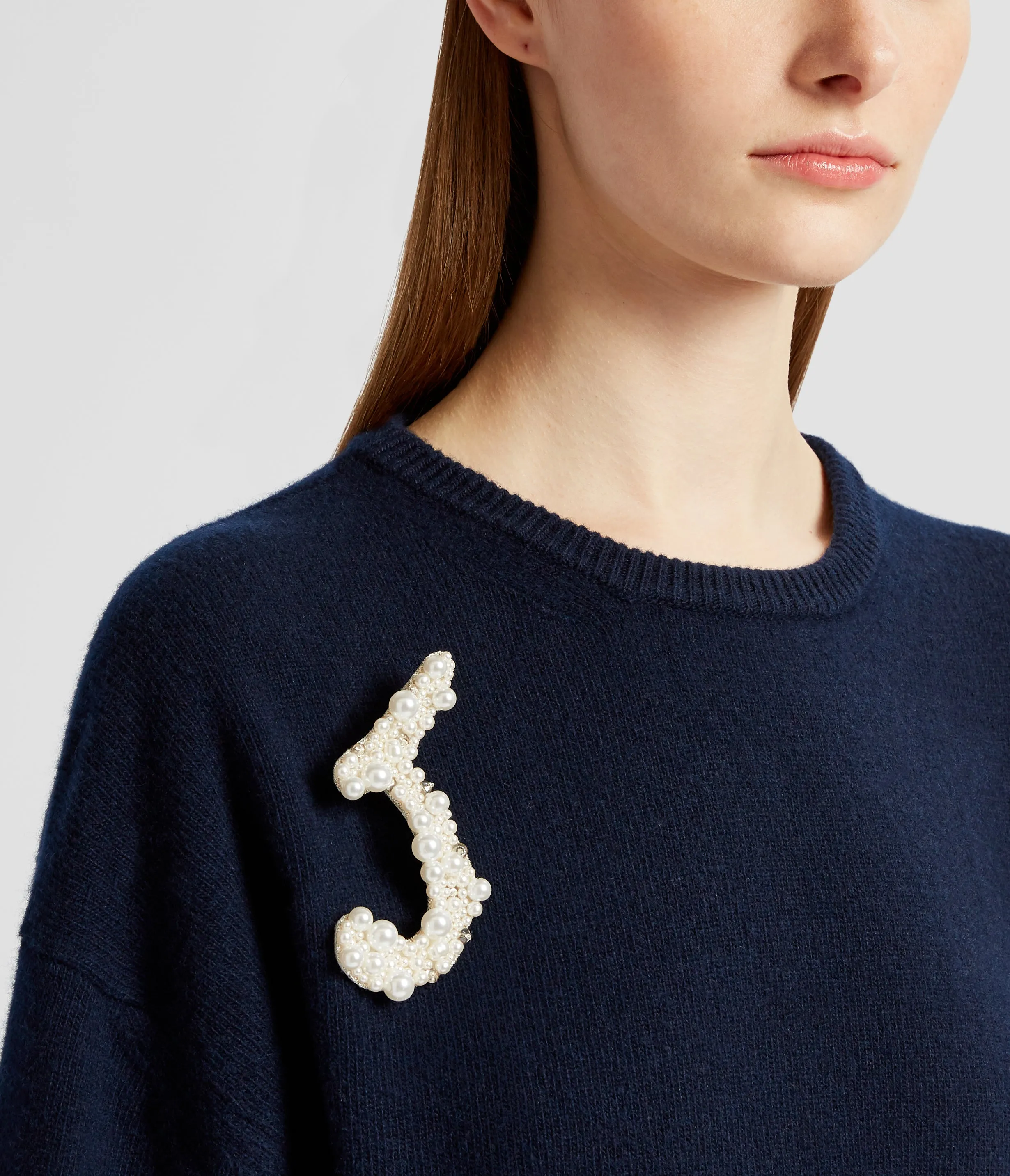 Pearl Alphabet Brooch J sold by ERDEM product image thumbnail 2