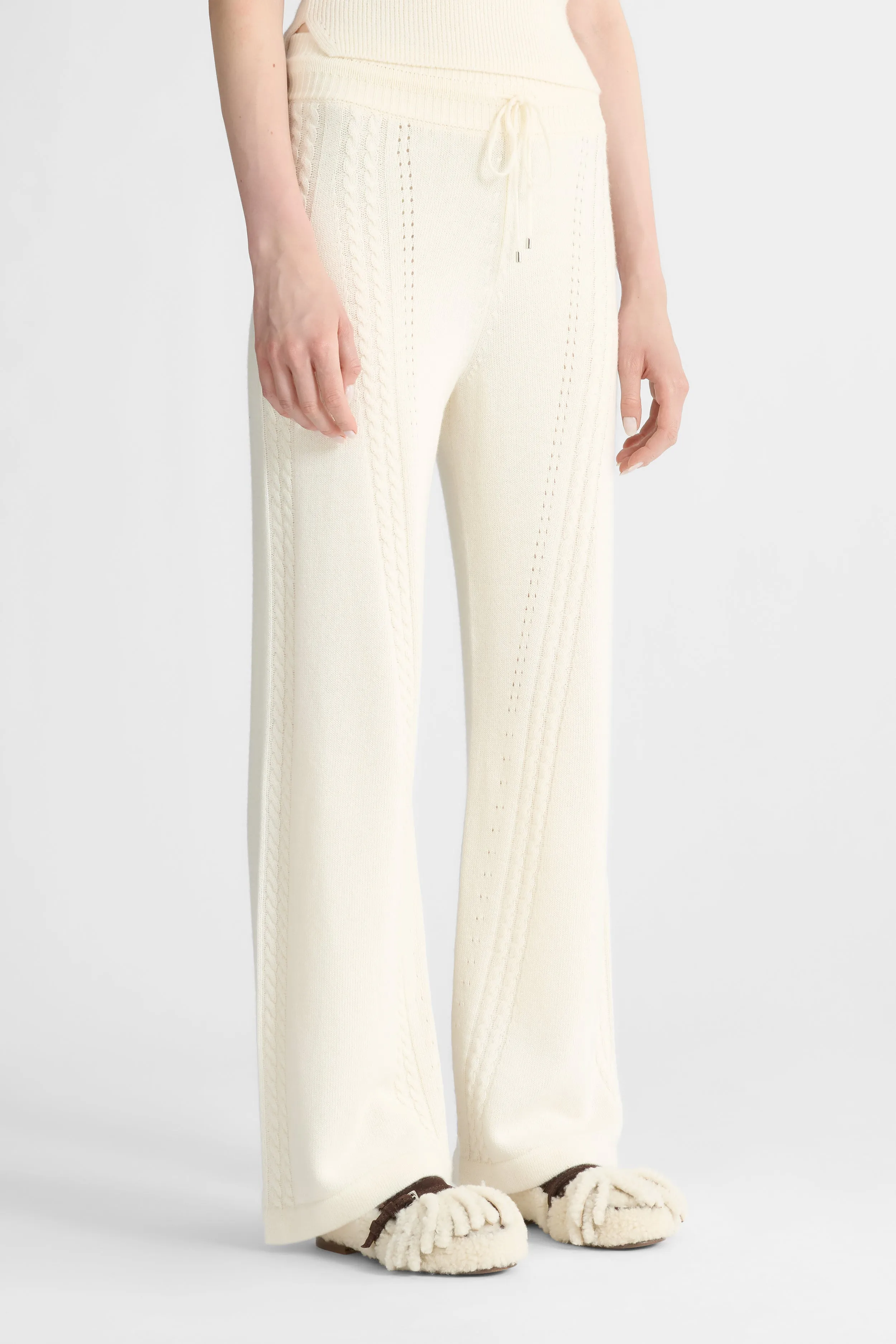Cropped trousers in wool and cashmere blend with cable pattern sold by Ermanno Scervino product image thumbnail 3