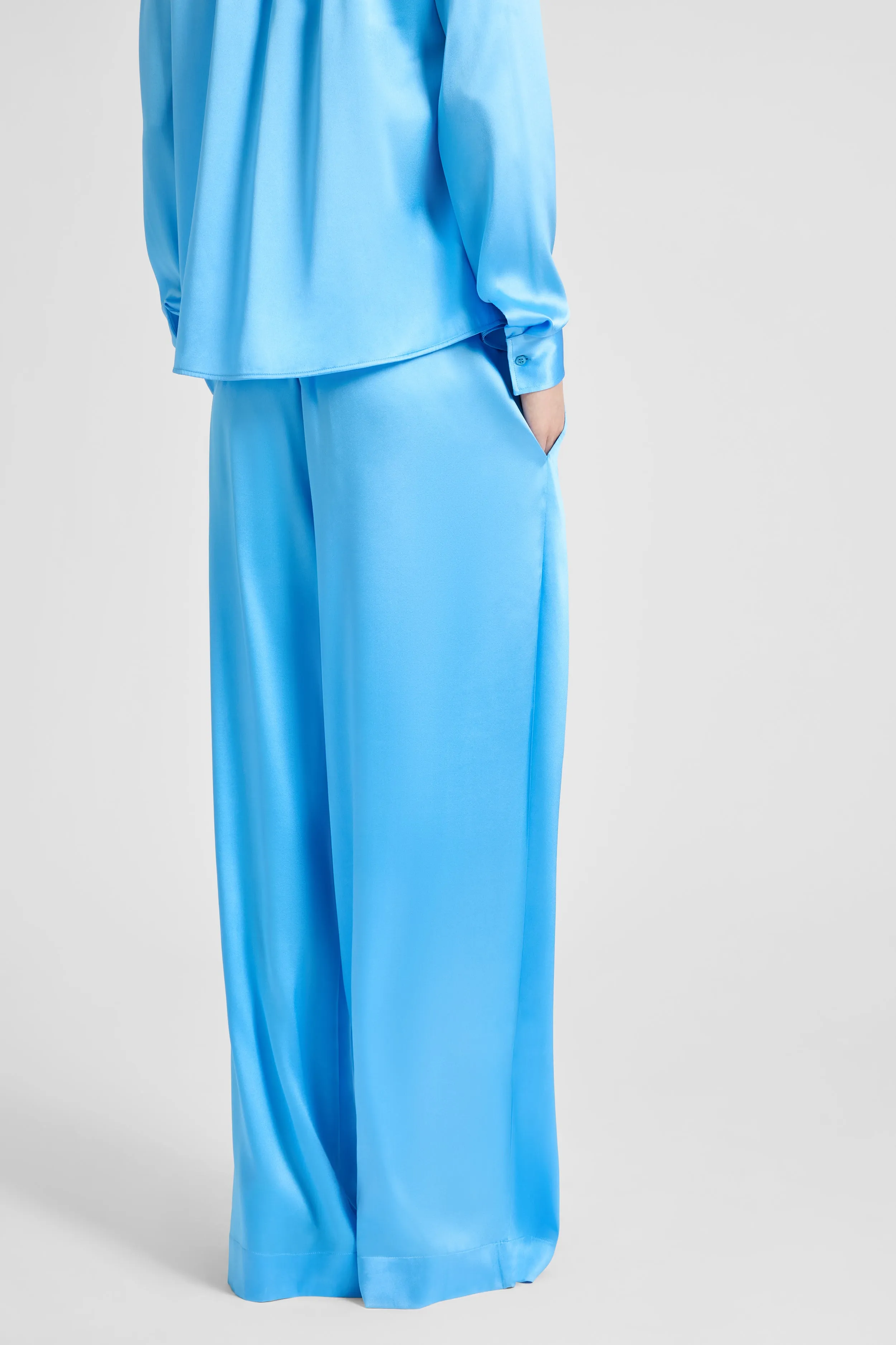 Stretch silk palazzo trousers with satin waistband sold by Ermanno Scervino product image thumbnail 5