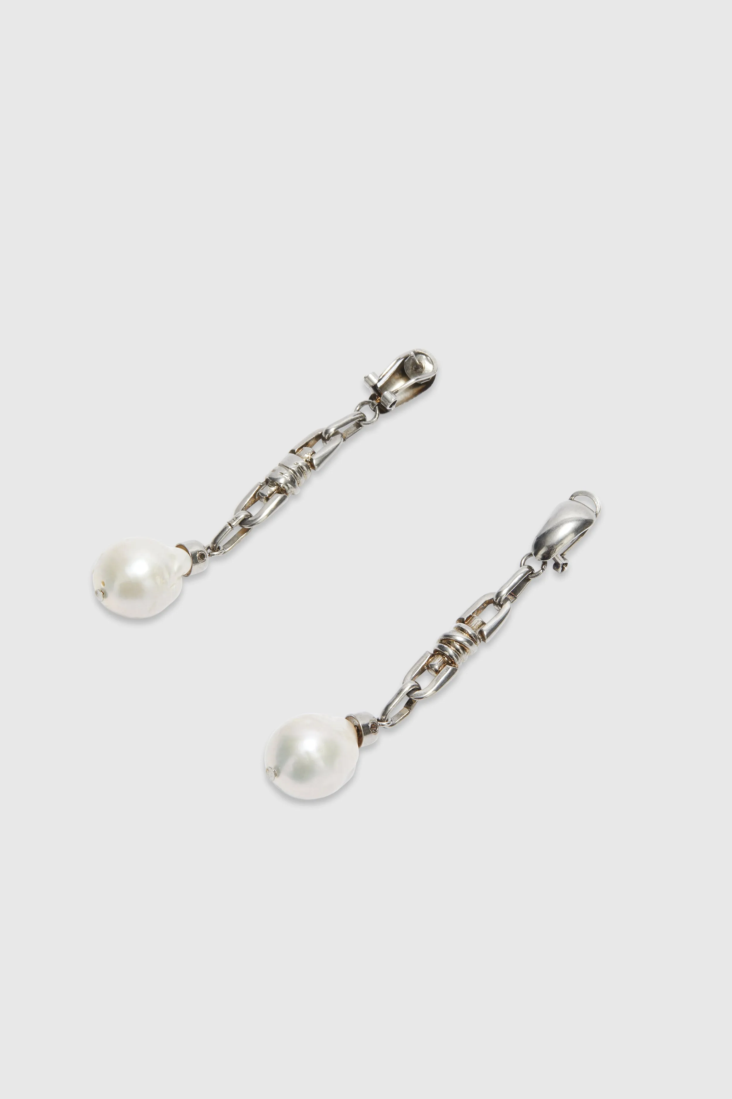 Dangling earrings with knot and freshwater pearls silver tone sold by Ermanno Scervino product image thumbnail 3