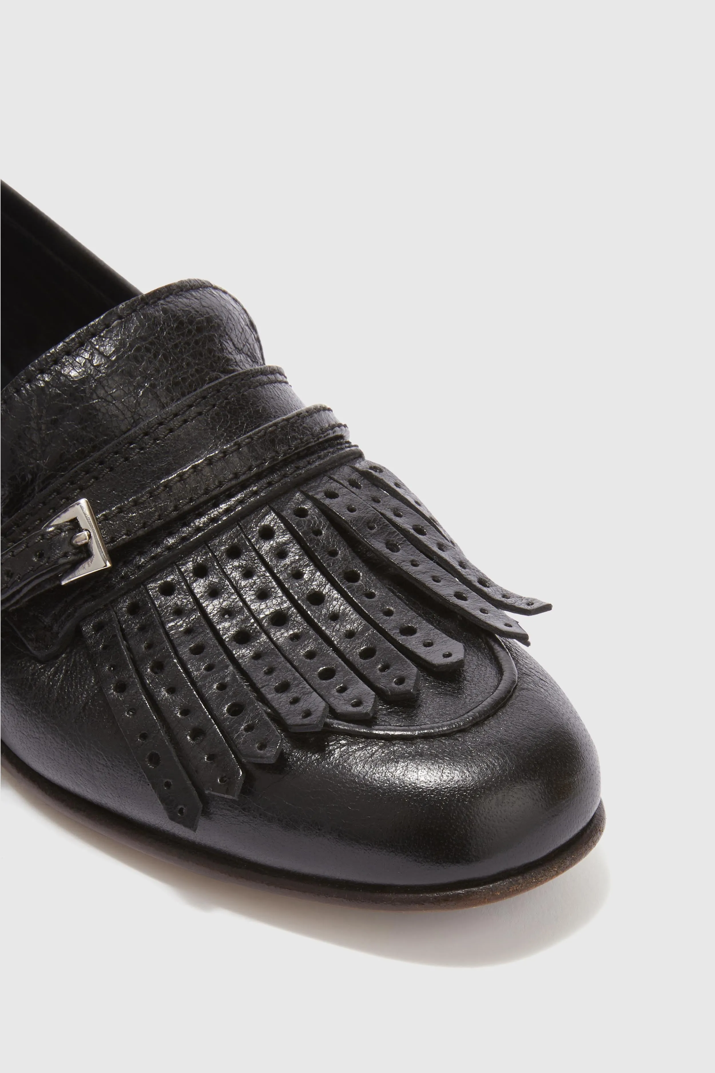 Vintage black nappa College moccasin with brogue fringes and strap sold by Ermanno Scervino product image thumbnail 5