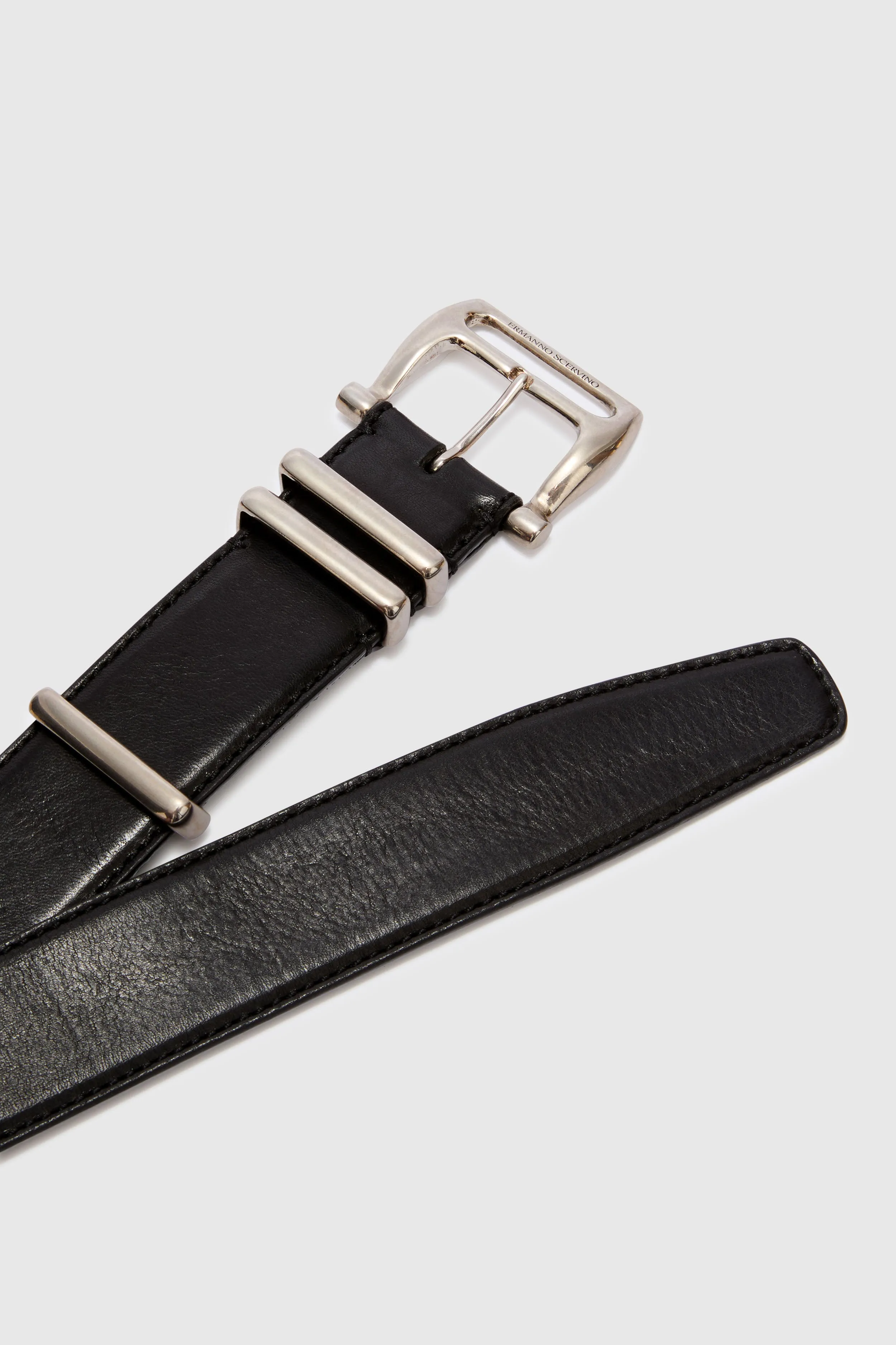 Black belt in calfskin with loop buckle sold by Ermanno Scervino product image thumbnail 3