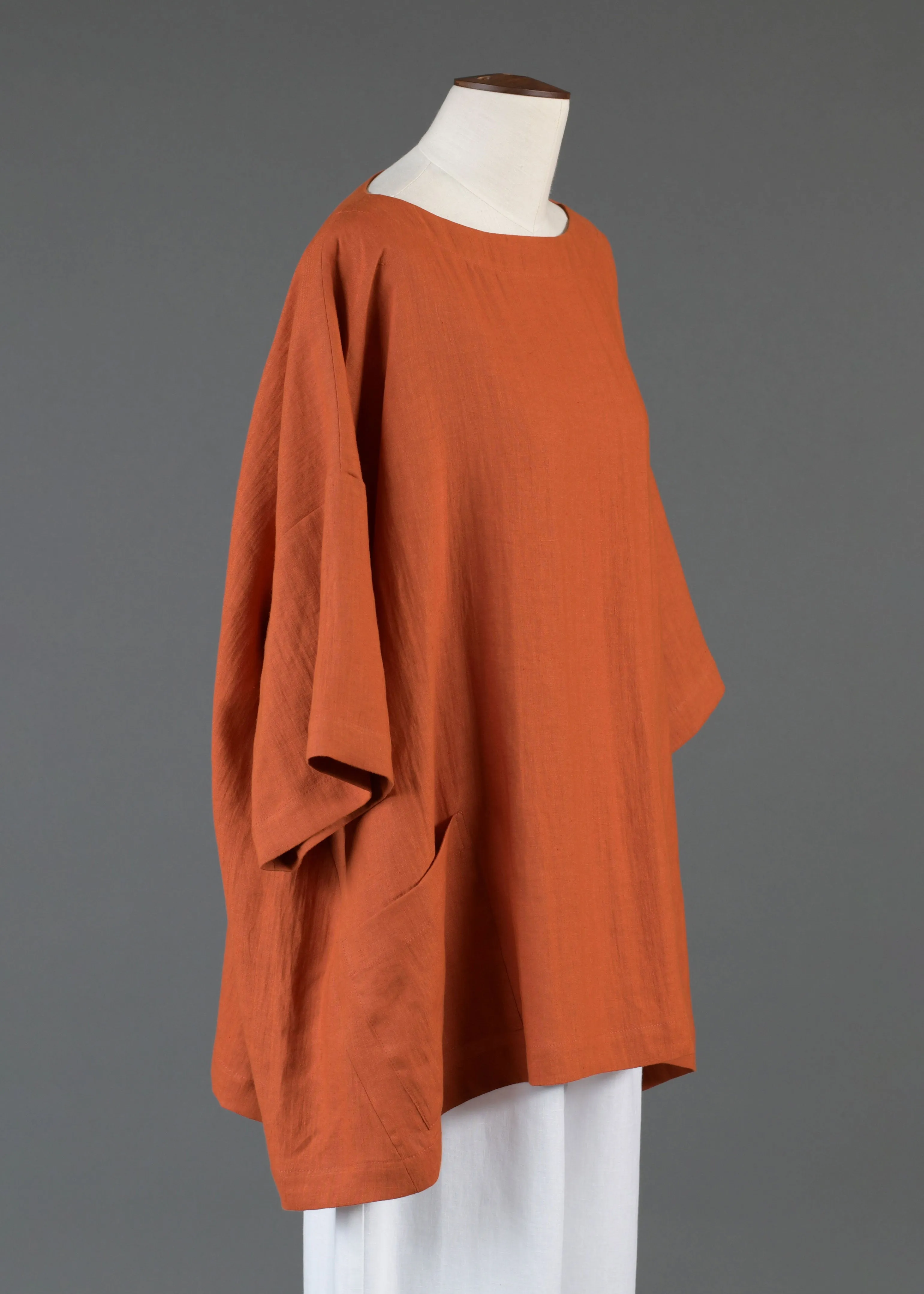 linen angle-to-front 3/4 sleeve scoop neck tunic - long in burntorange sold by eskandar product image thumbnail 4