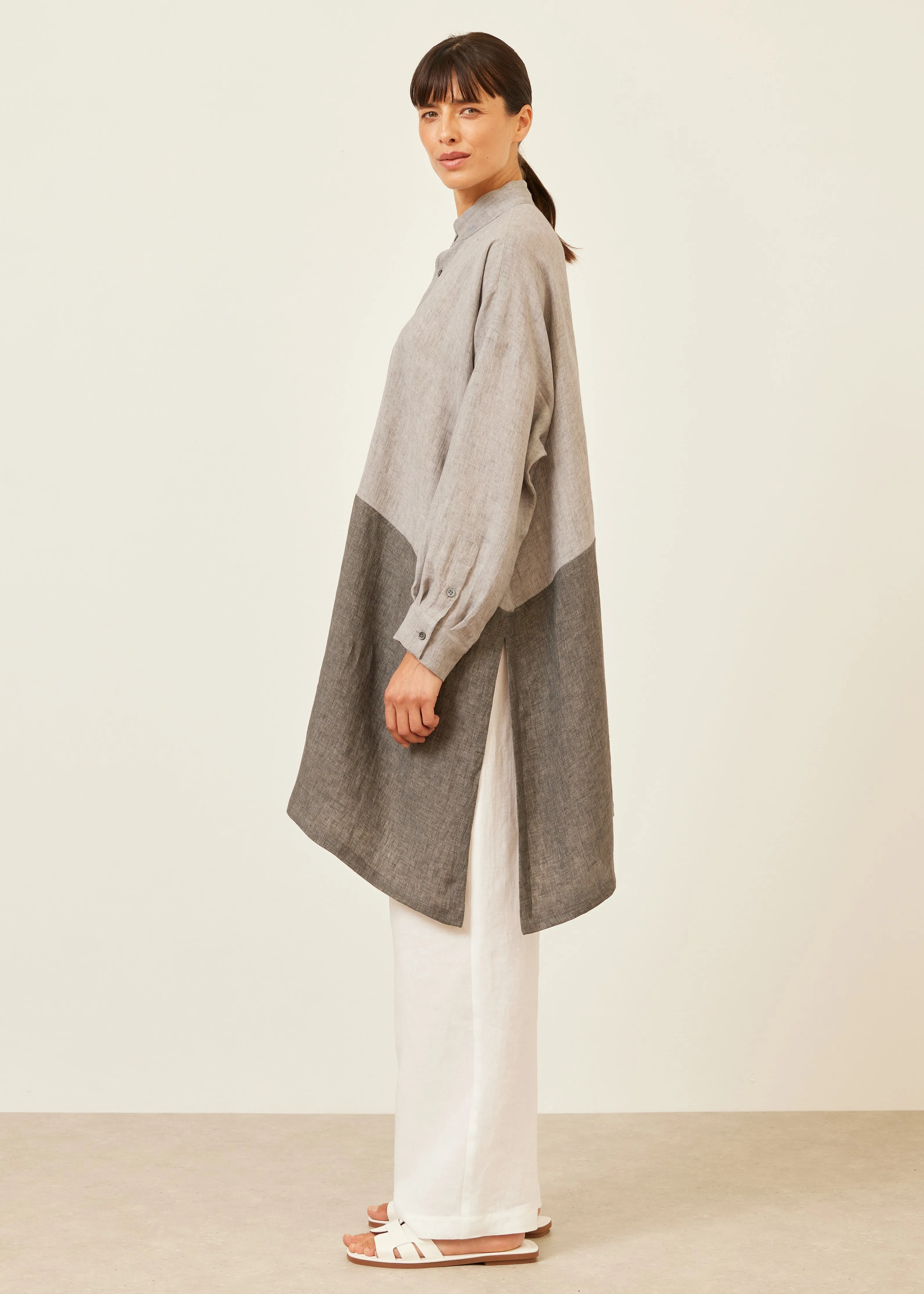 linen wide a-line collarless shirt with side slit detail - very long sold by eskandar product image thumbnail 4