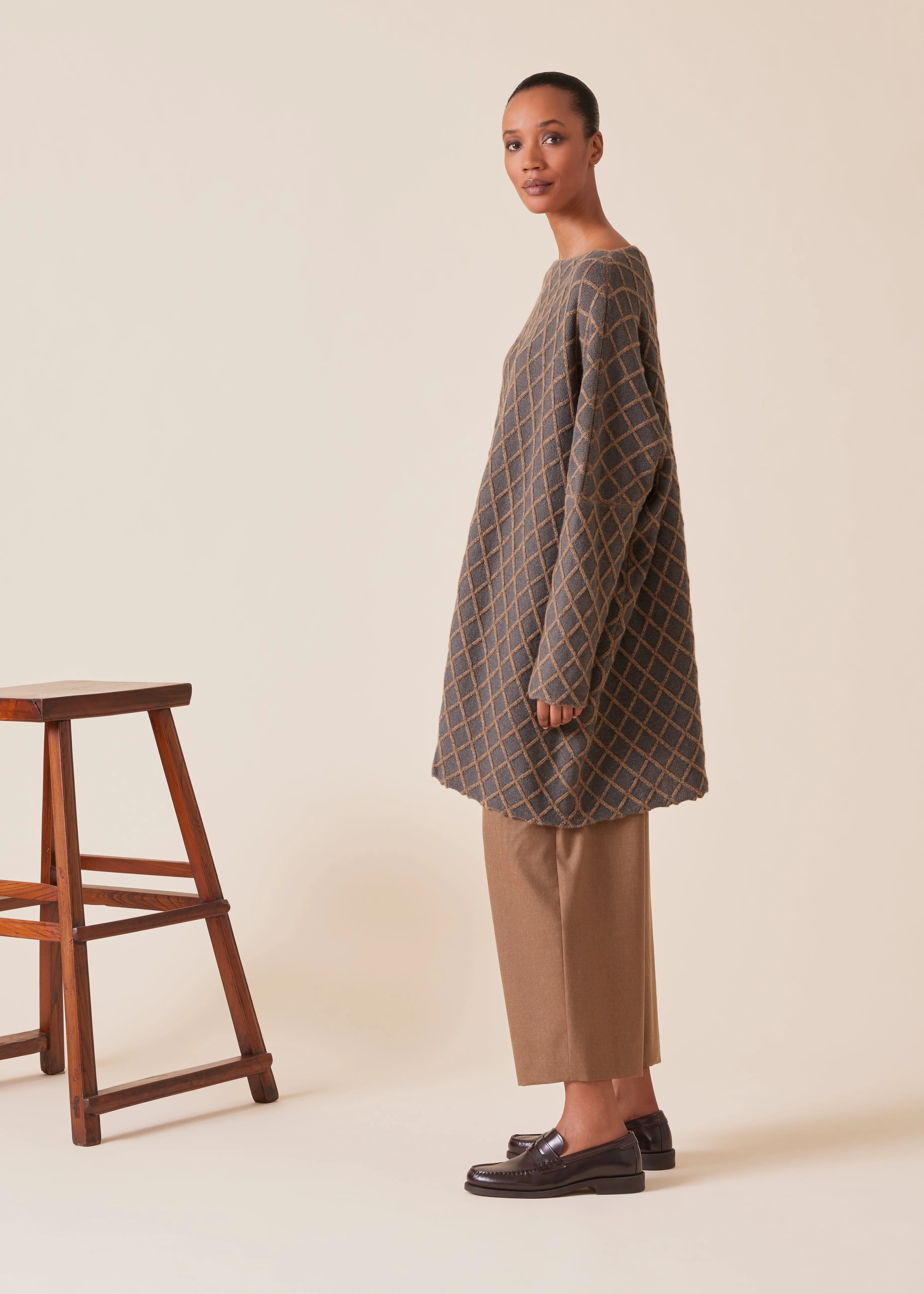 cashmere square slim sleeve sweater - long plus sold by eskandar product image thumbnail 3