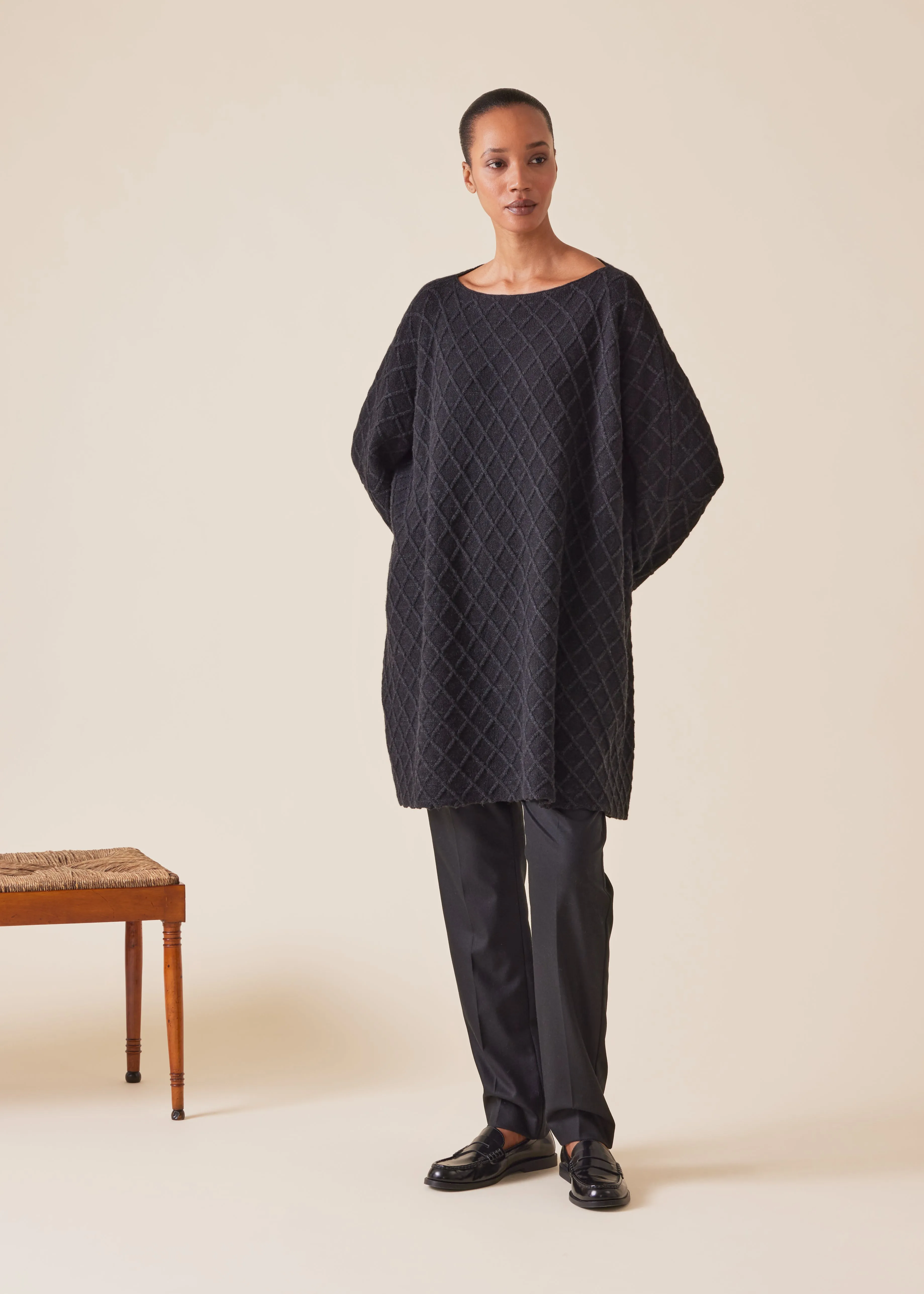 cashmere square slim sleeve sweater - long plus (black/coal) sold by eskandar product image thumbnail 2