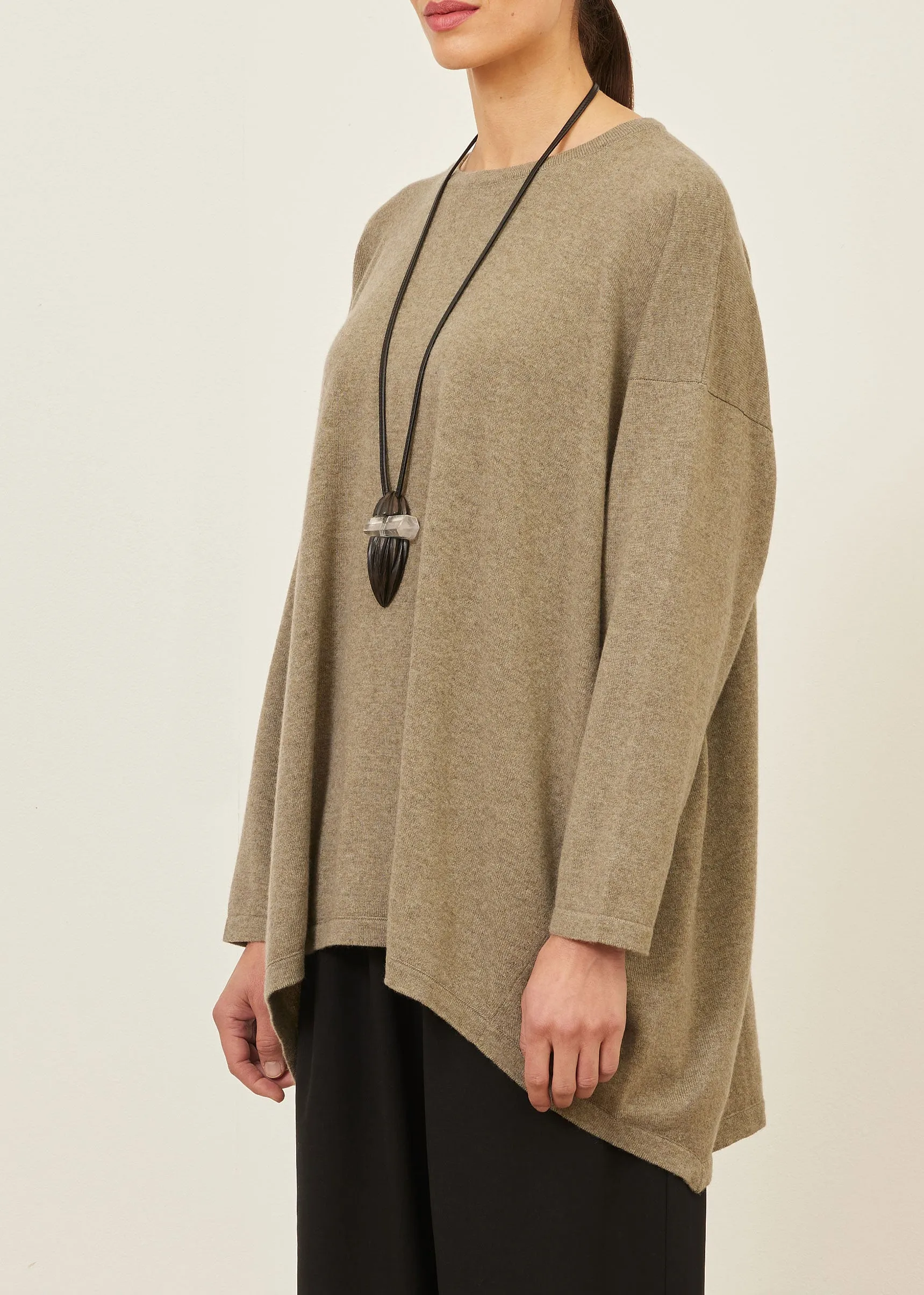 cashmere smaller front larger back round neck sweater - long sold by eskandar product image thumbnail 2