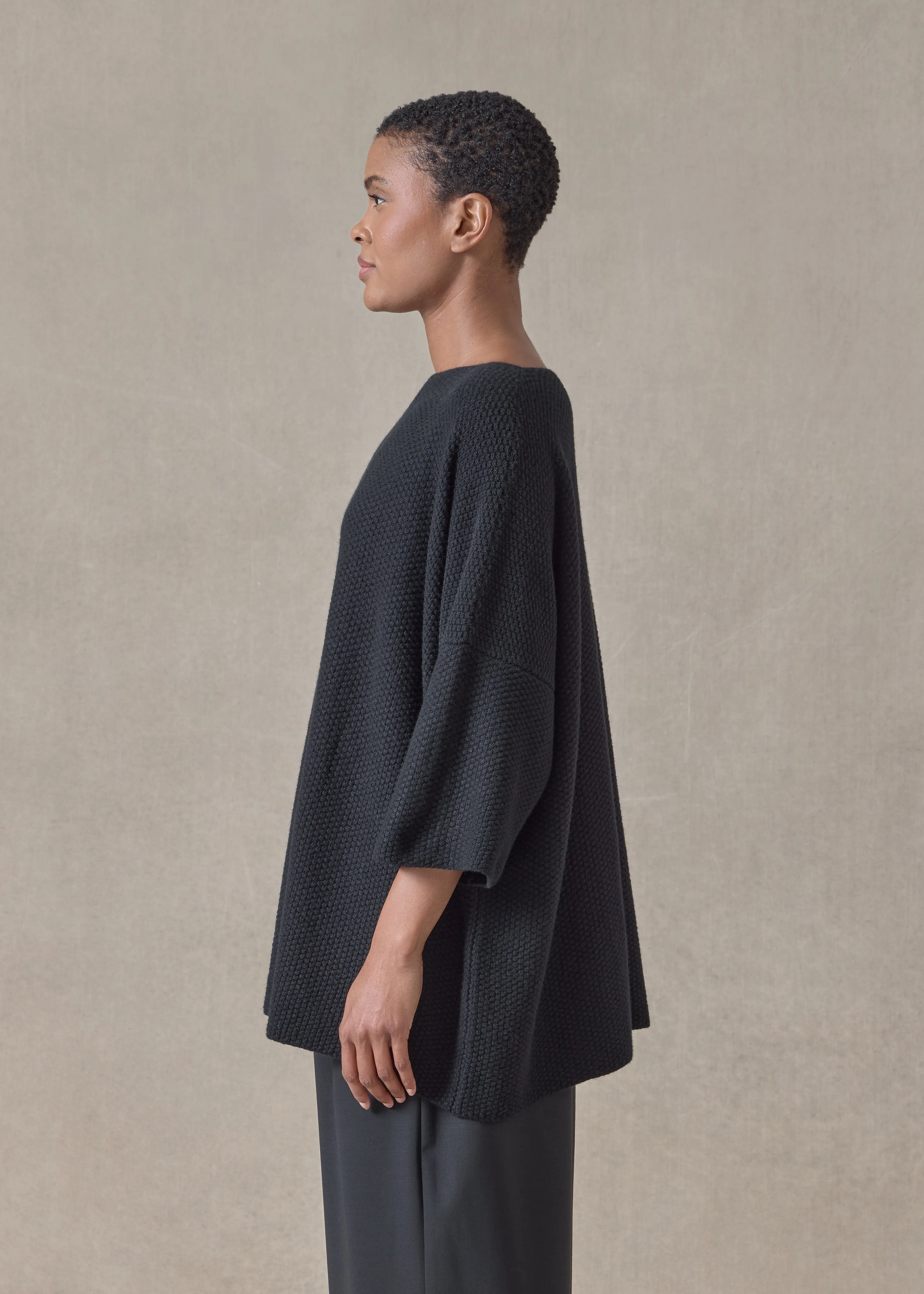 cashmere square 3/4 sleeve top - long (black) sold by eskandar product image thumbnail 3