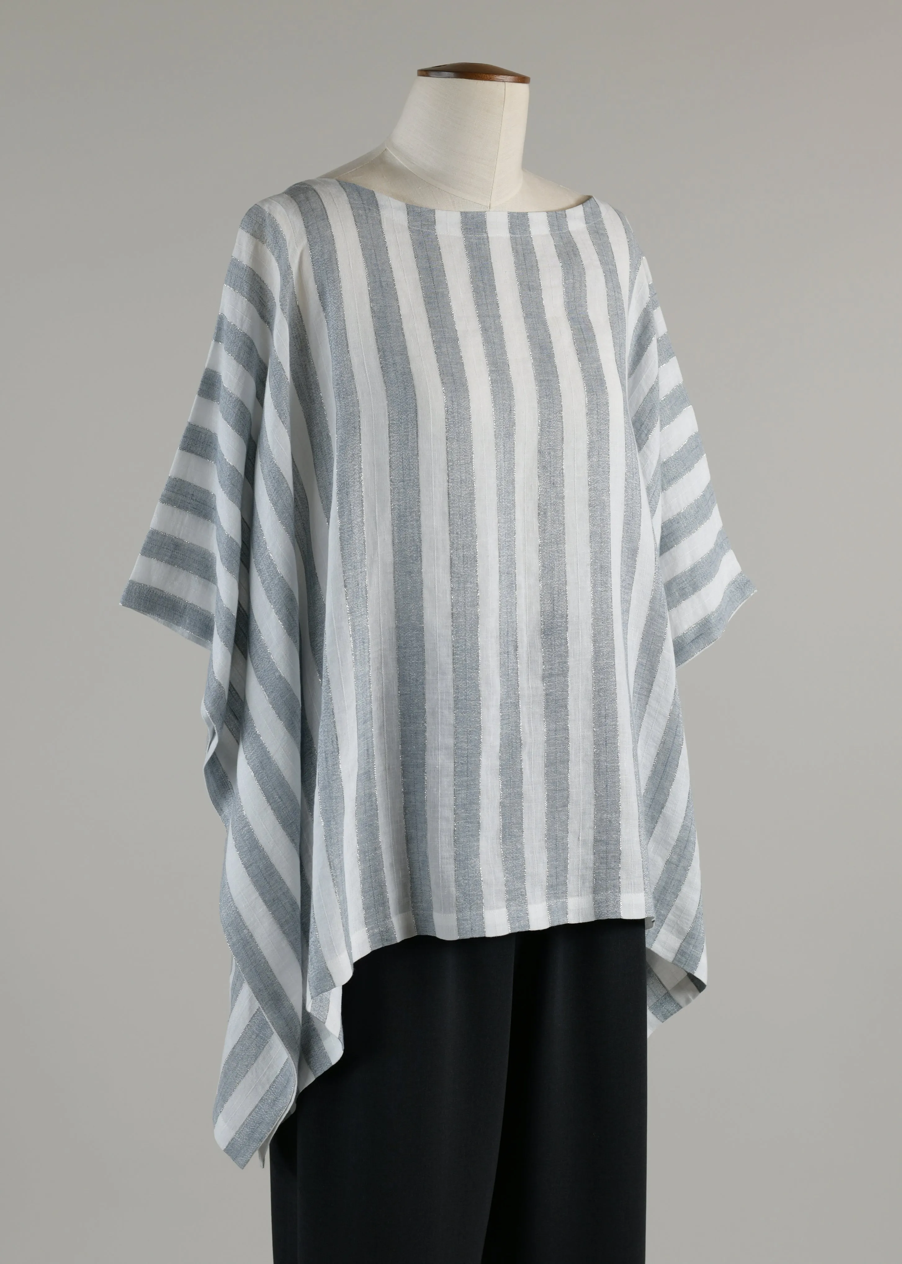 linen with lame scoop neck kaftan - mid sold by eskandar