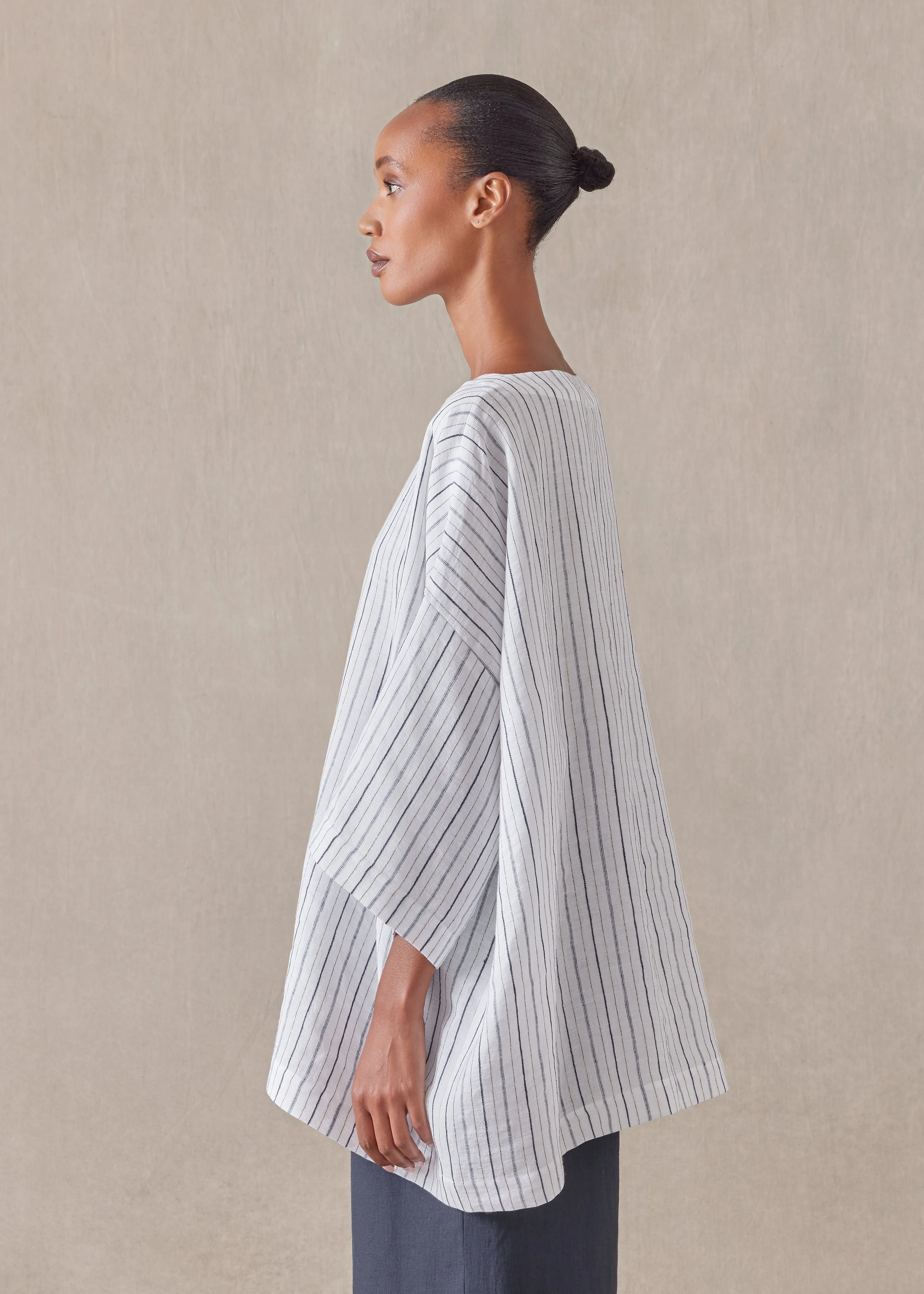 linen 3/4 sleeve scoop neck tunic - long sold by eskandar product image thumbnail 3