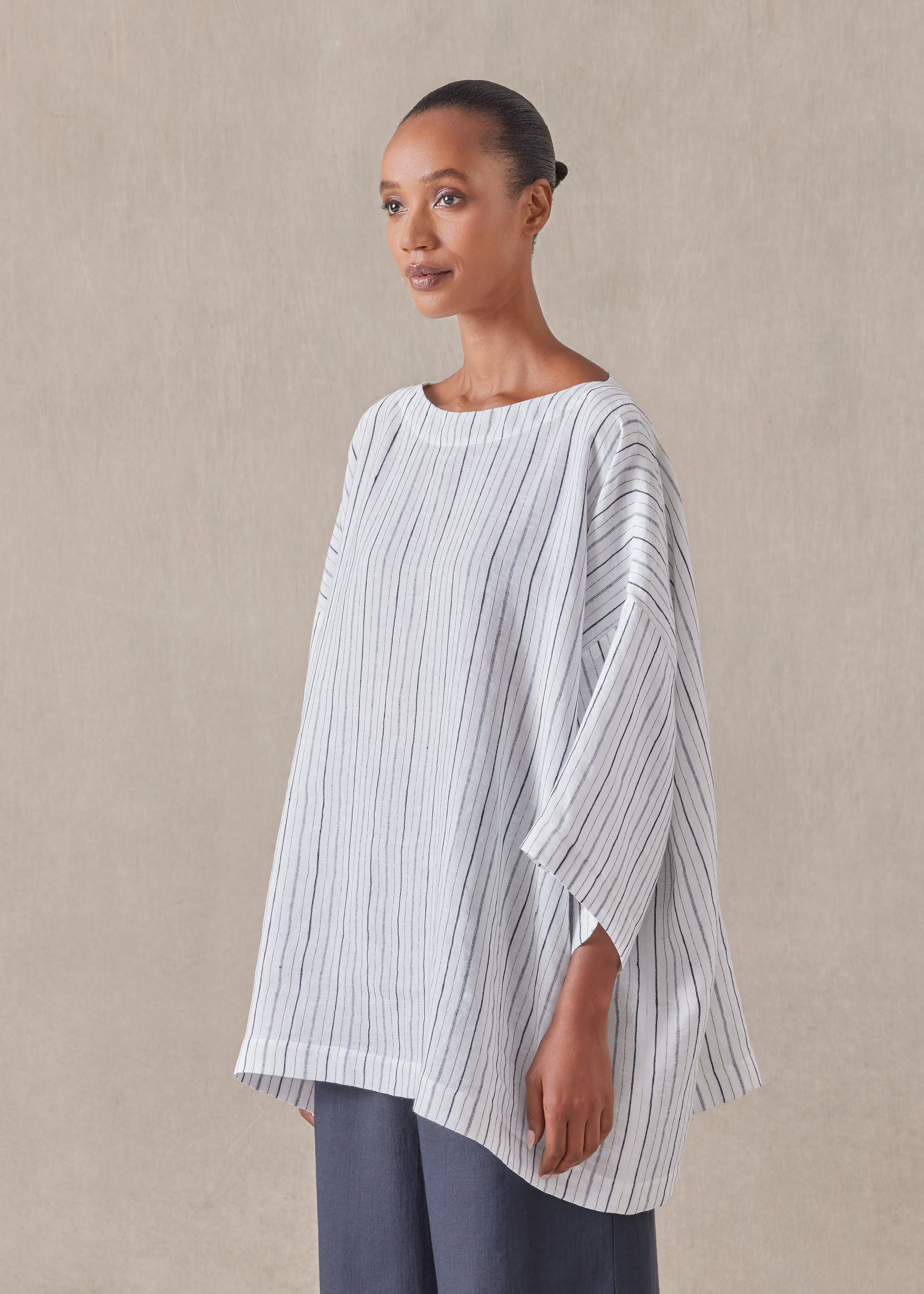 linen 3/4 sleeve scoop neck tunic - long sold by eskandar product image thumbnail 2