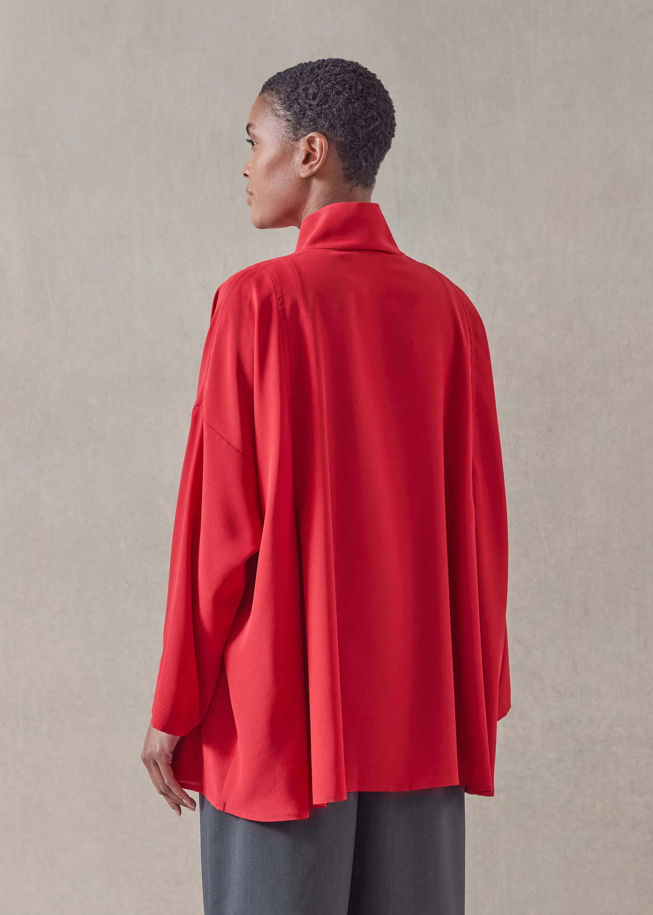 silk pleated shoulder swing shirt with chinese collar - long sold by eskandar product image thumbnail 4