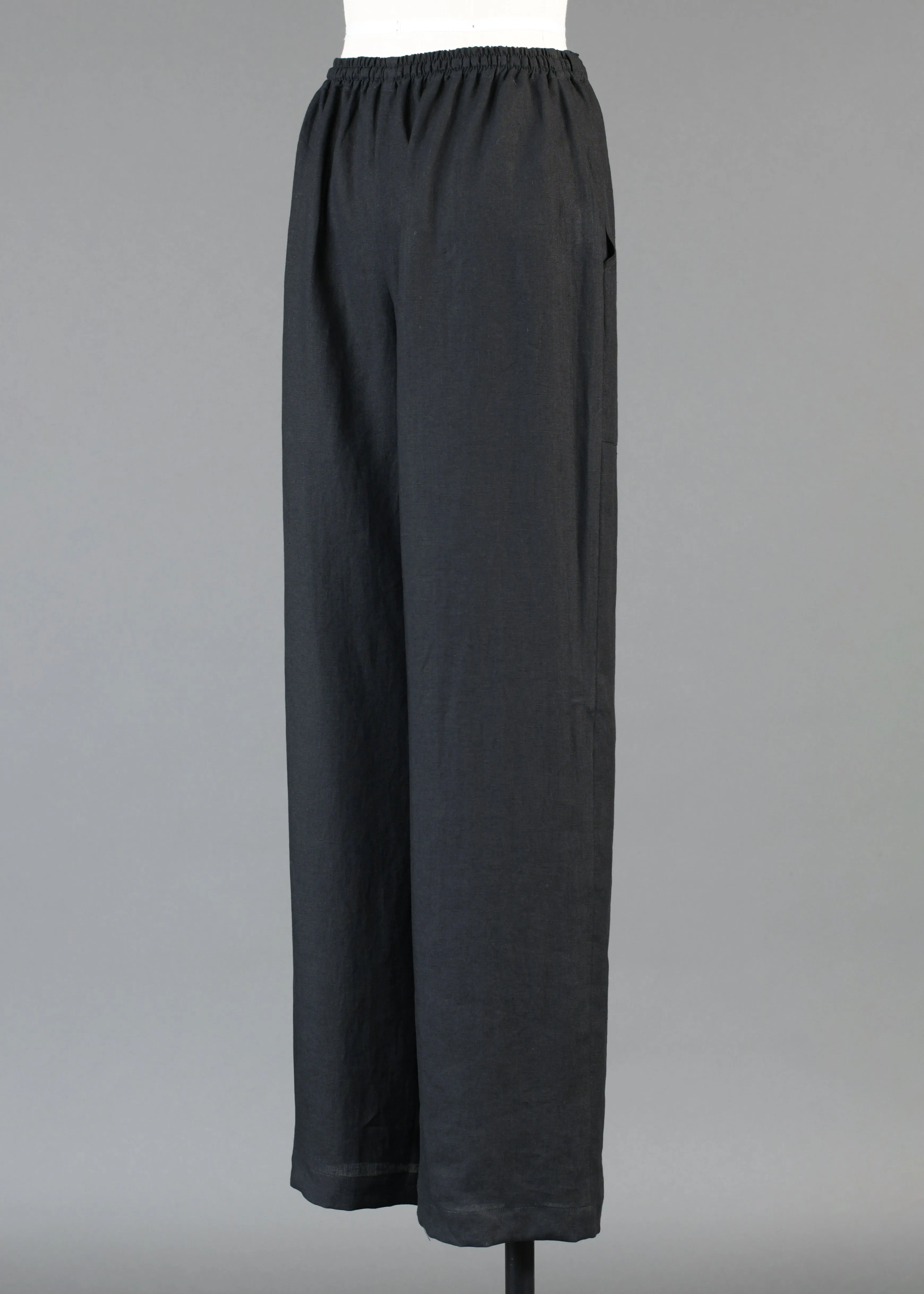linen patchpocket drawstring trouser (black) sold by eskandar product image thumbnail 3