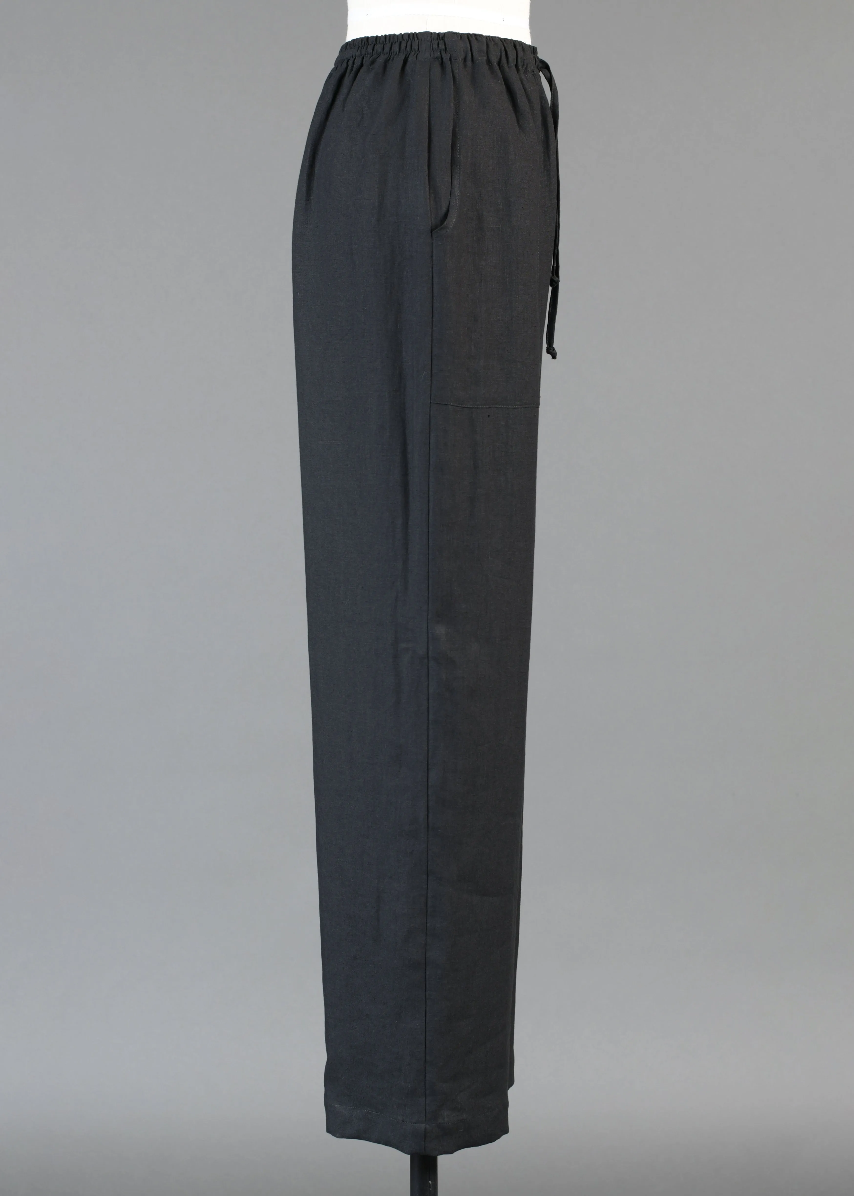 linen patchpocket drawstring trouser (black) sold by eskandar product image thumbnail 2