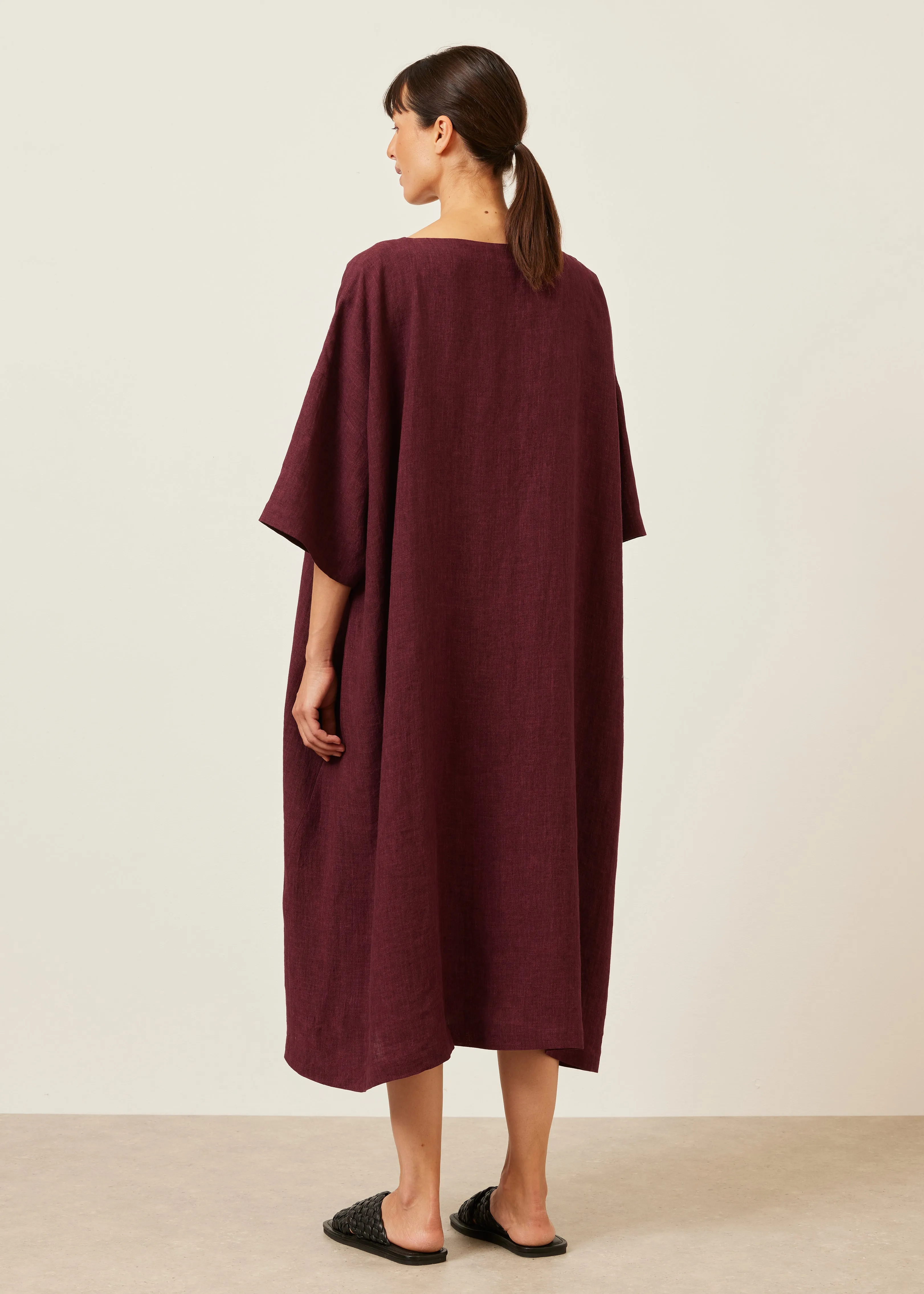 linen angle-to-front side seam scoop neck t shirt dress sold by eskandar product image thumbnail 4