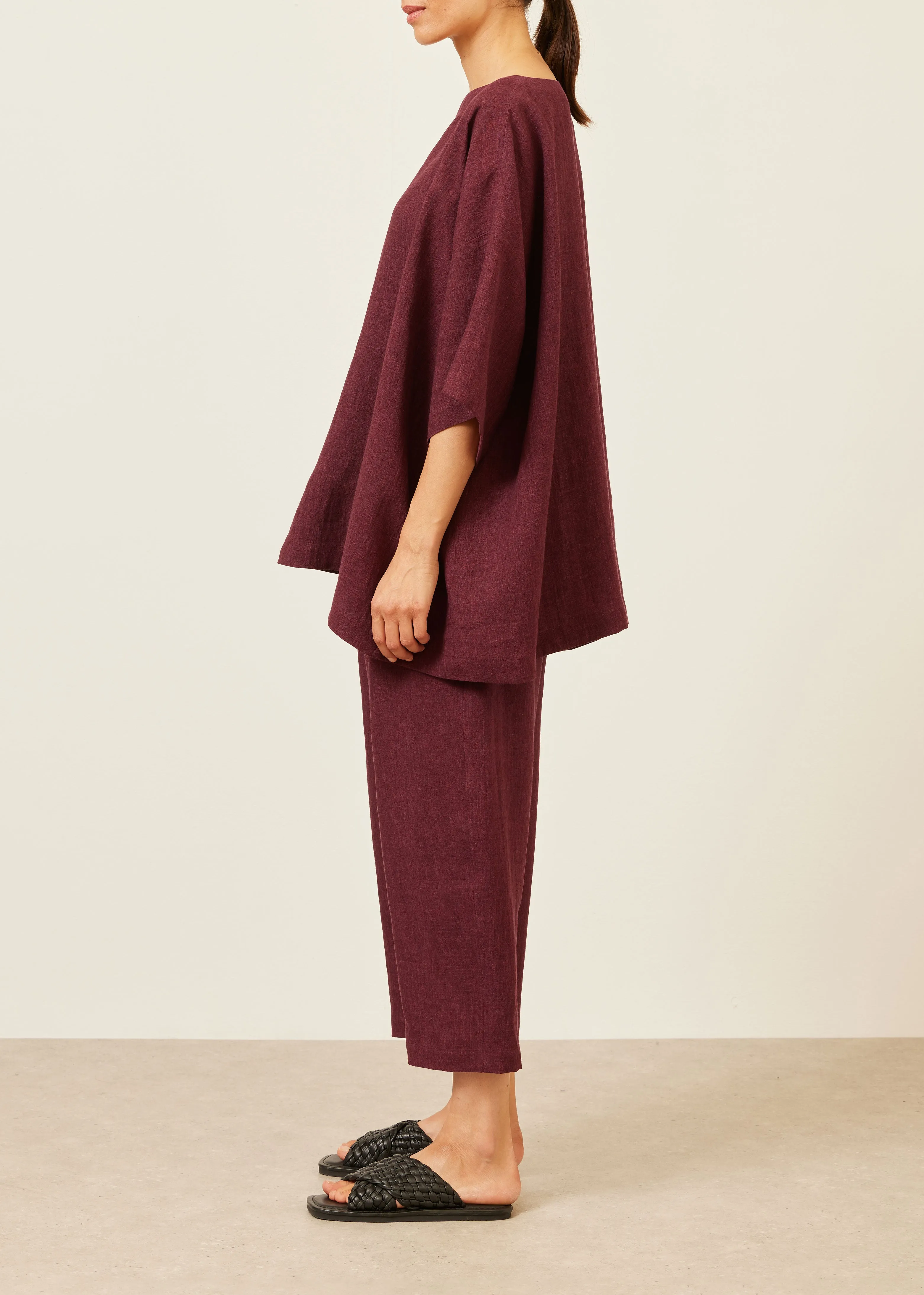 linen angle-to-front 3/4 sleeve scoop neck tunic - long sold by eskandar product image thumbnail 2