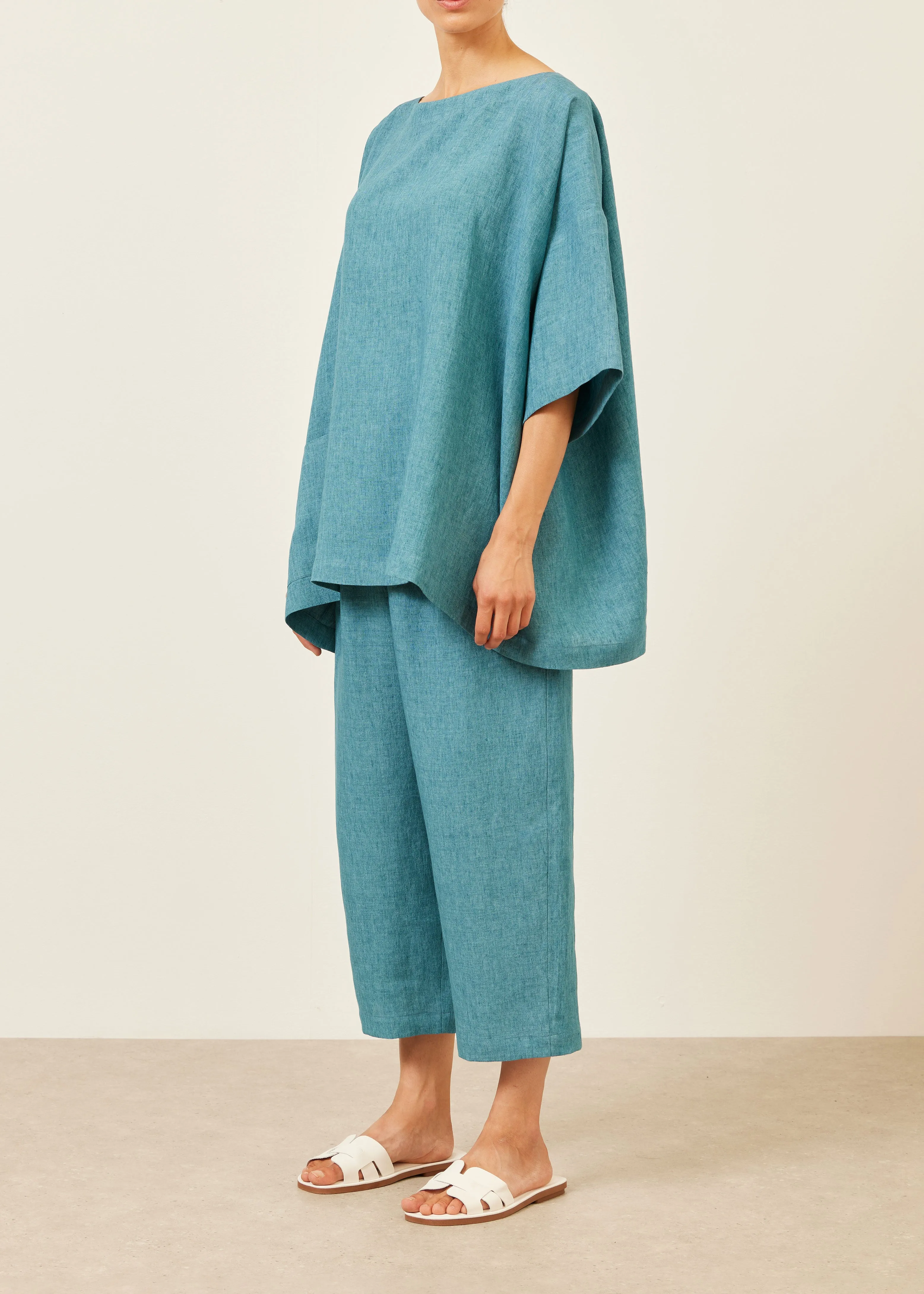 linen angle-to-front 3/4 sleeve scoop neck tunic - long sold by eskandar product image thumbnail 2