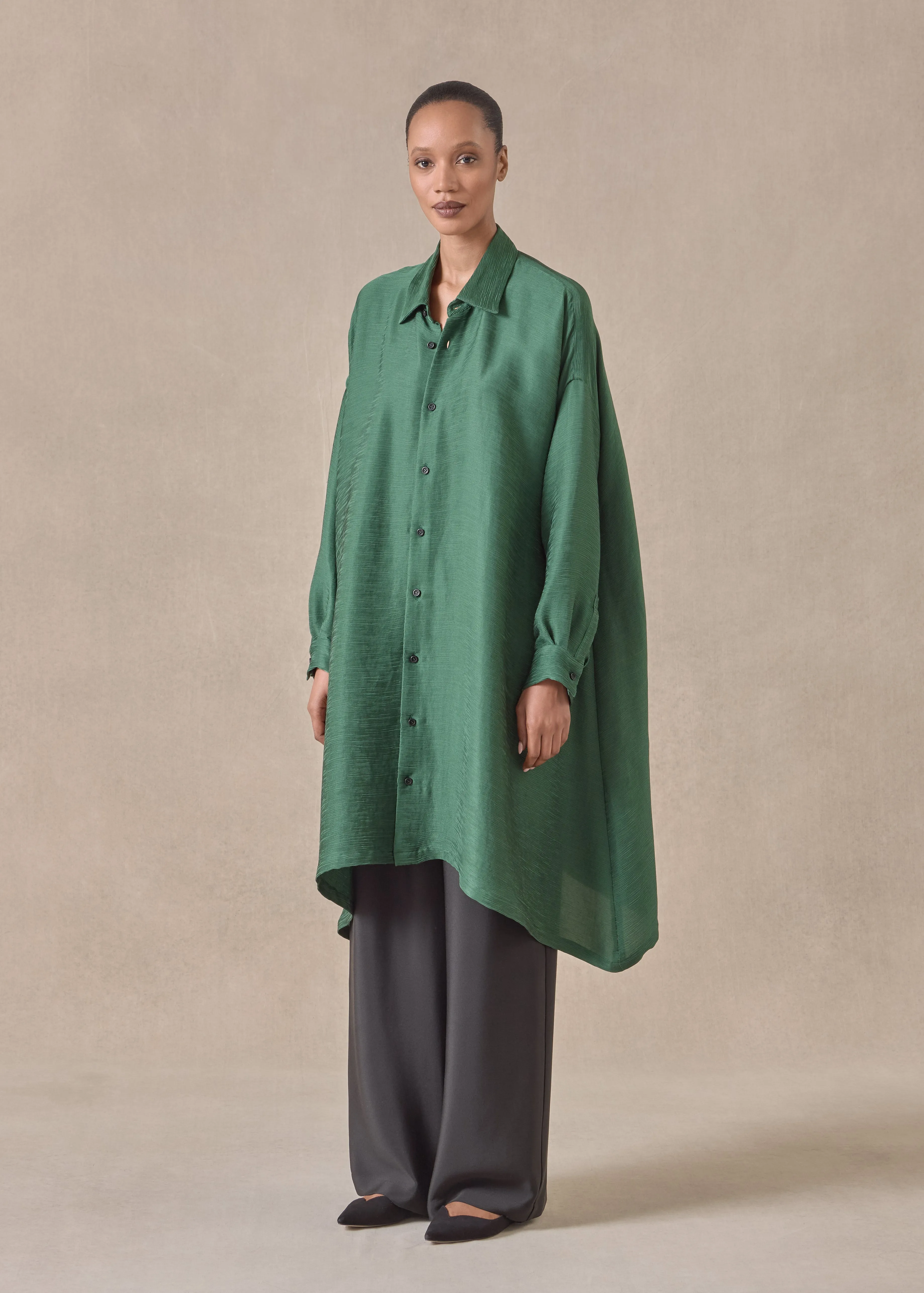 silk wide a-line shirt with collar - very long (emerald) sold by eskandar product image thumbnail 2