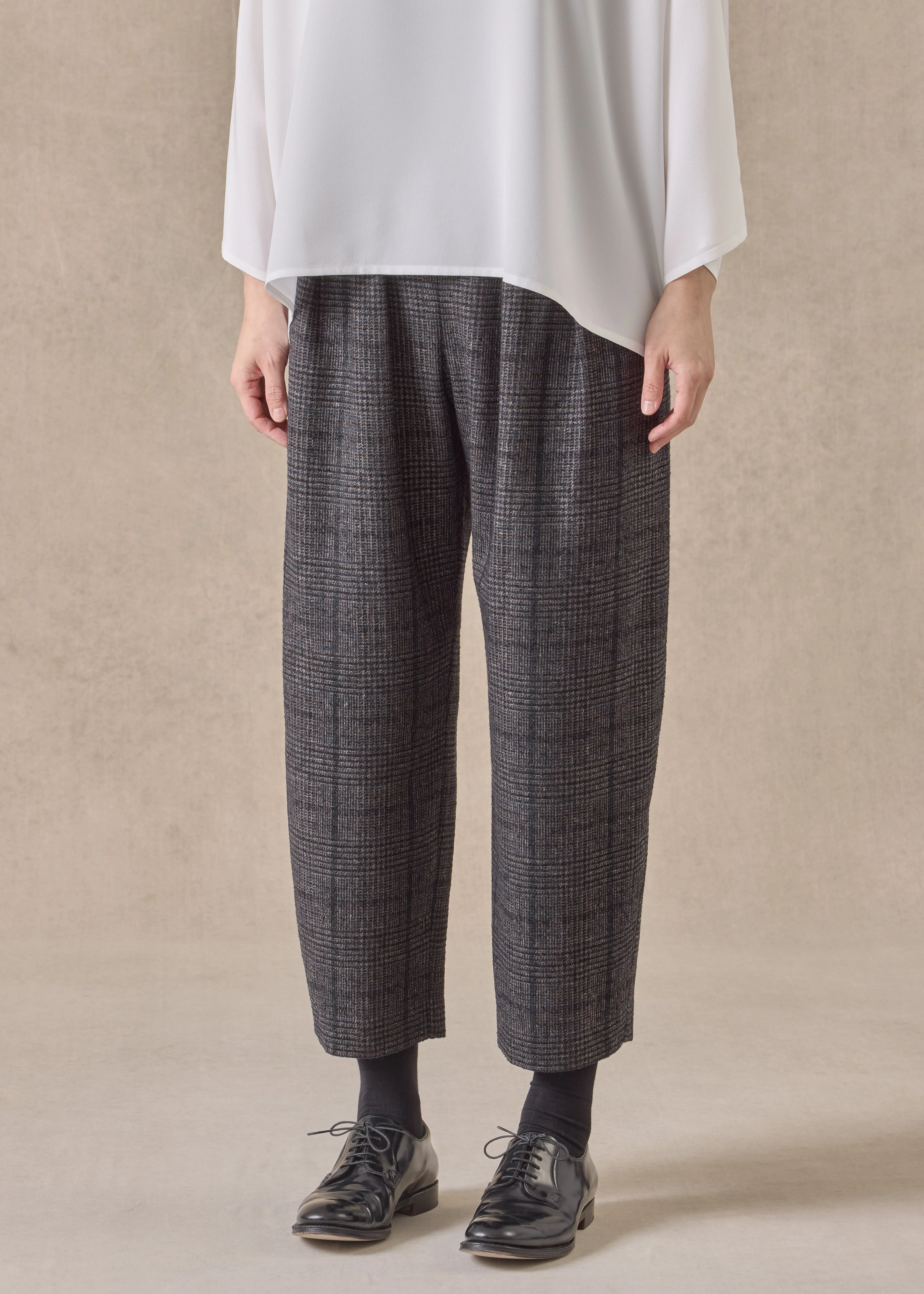 cashmere silk wool mix cropped flat front pleated trouser (brownink) sold by eskandar product image thumbnail 2