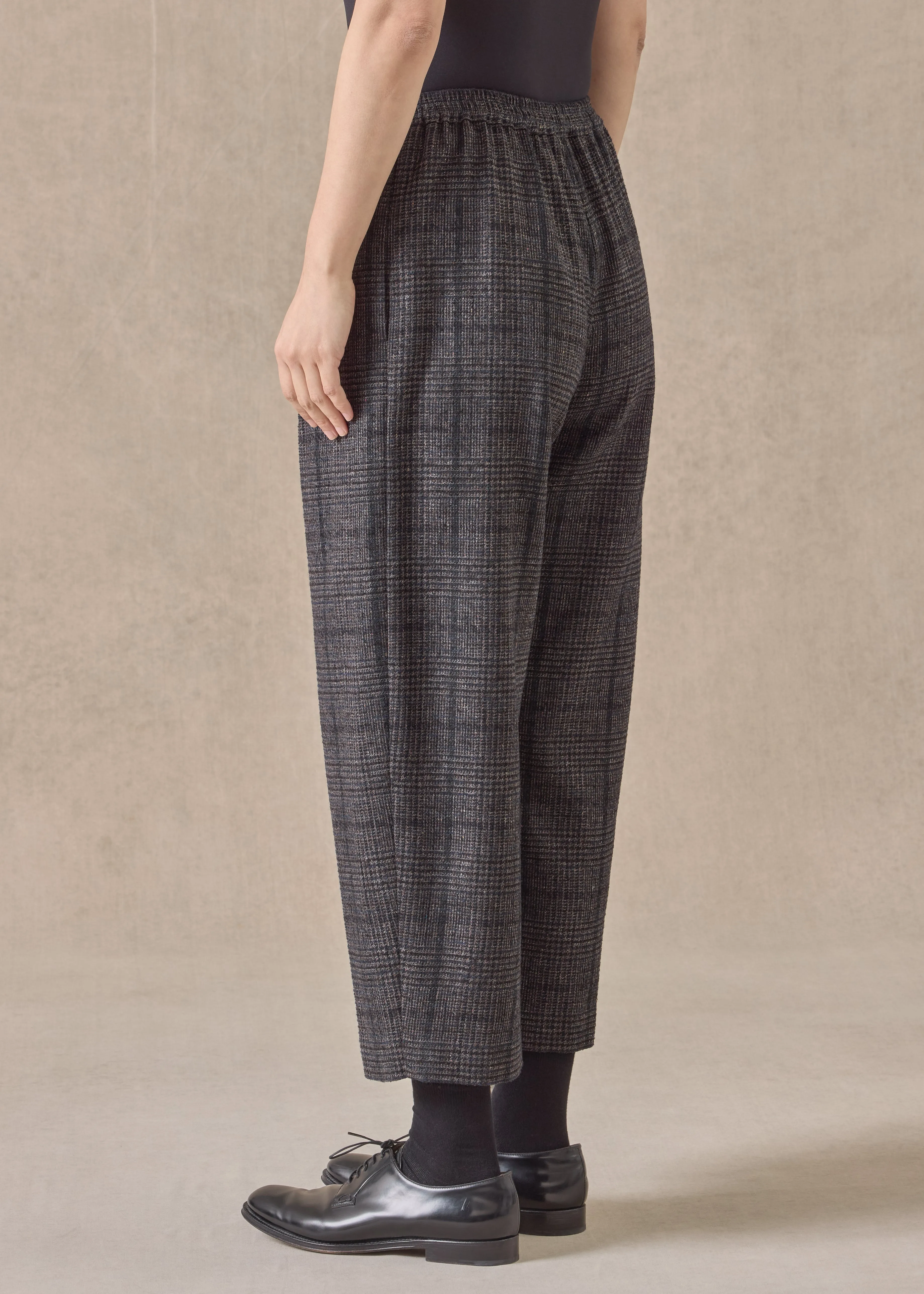 cashmere silk wool mix cropped flat front pleated trouser (brownink) sold by eskandar product image thumbnail 4