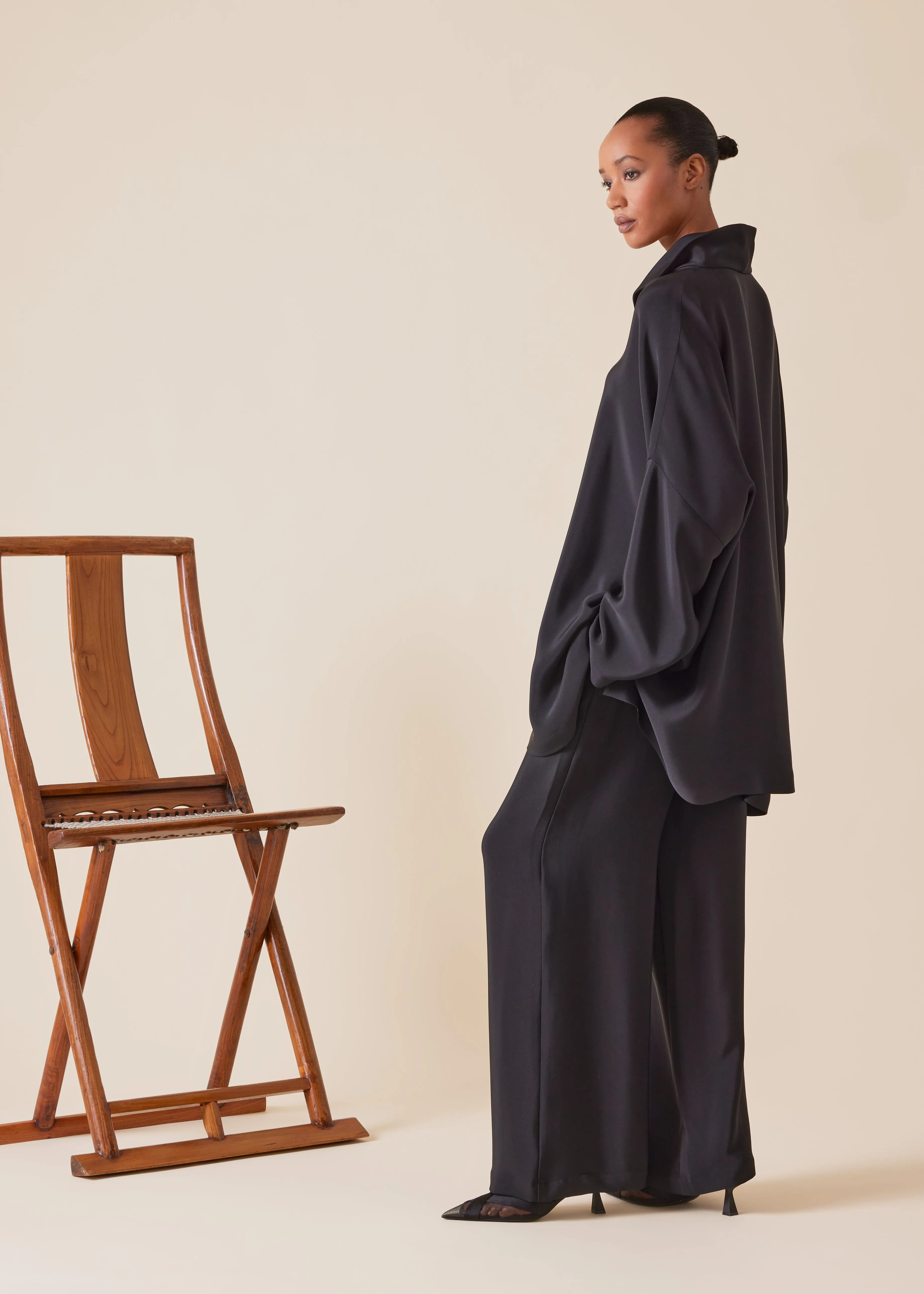 silk imperial tunic with open stand collar - long plus sold by eskandar product image thumbnail 2