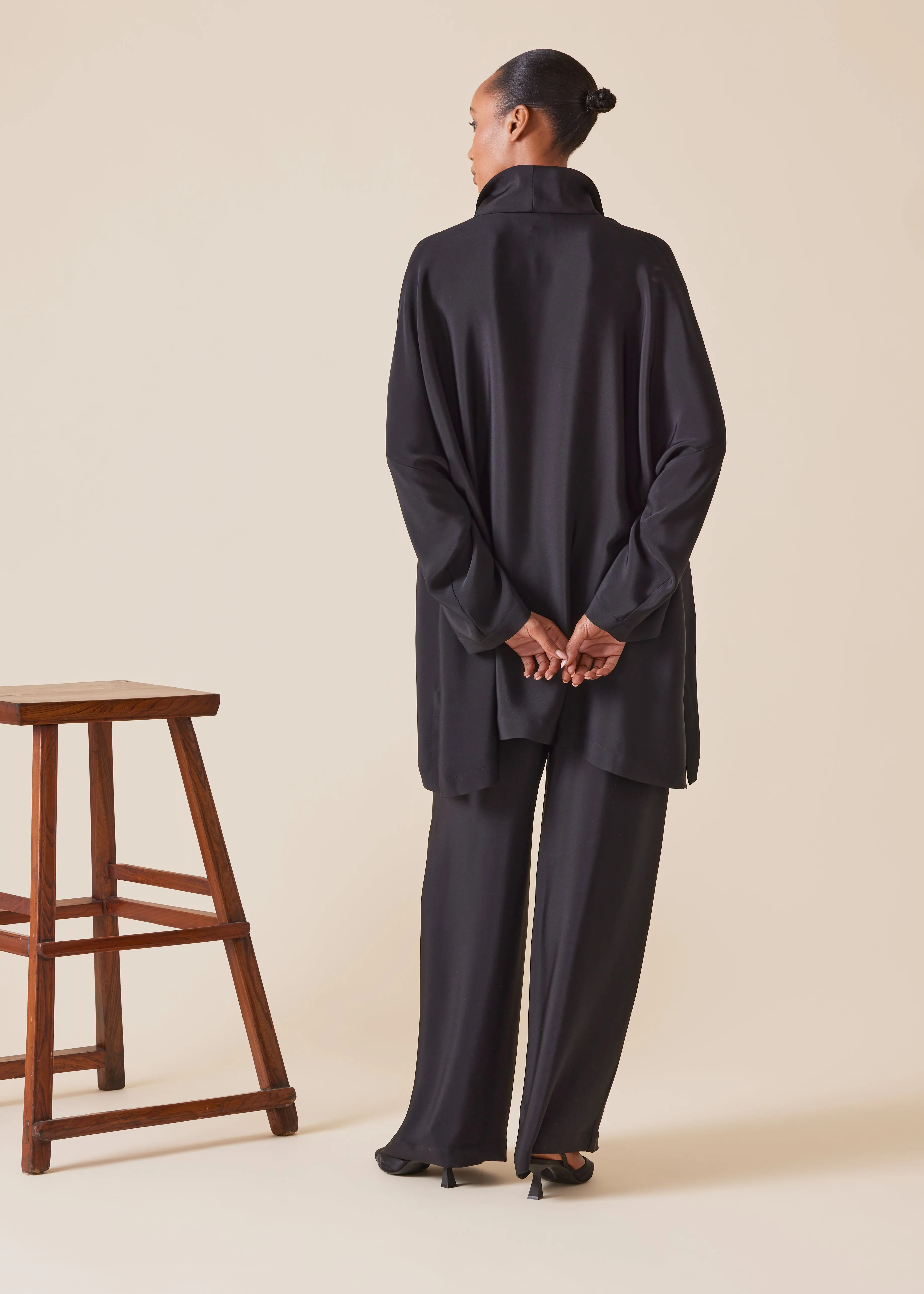 silk imperial tunic with open stand collar - long plus sold by eskandar product image thumbnail 4