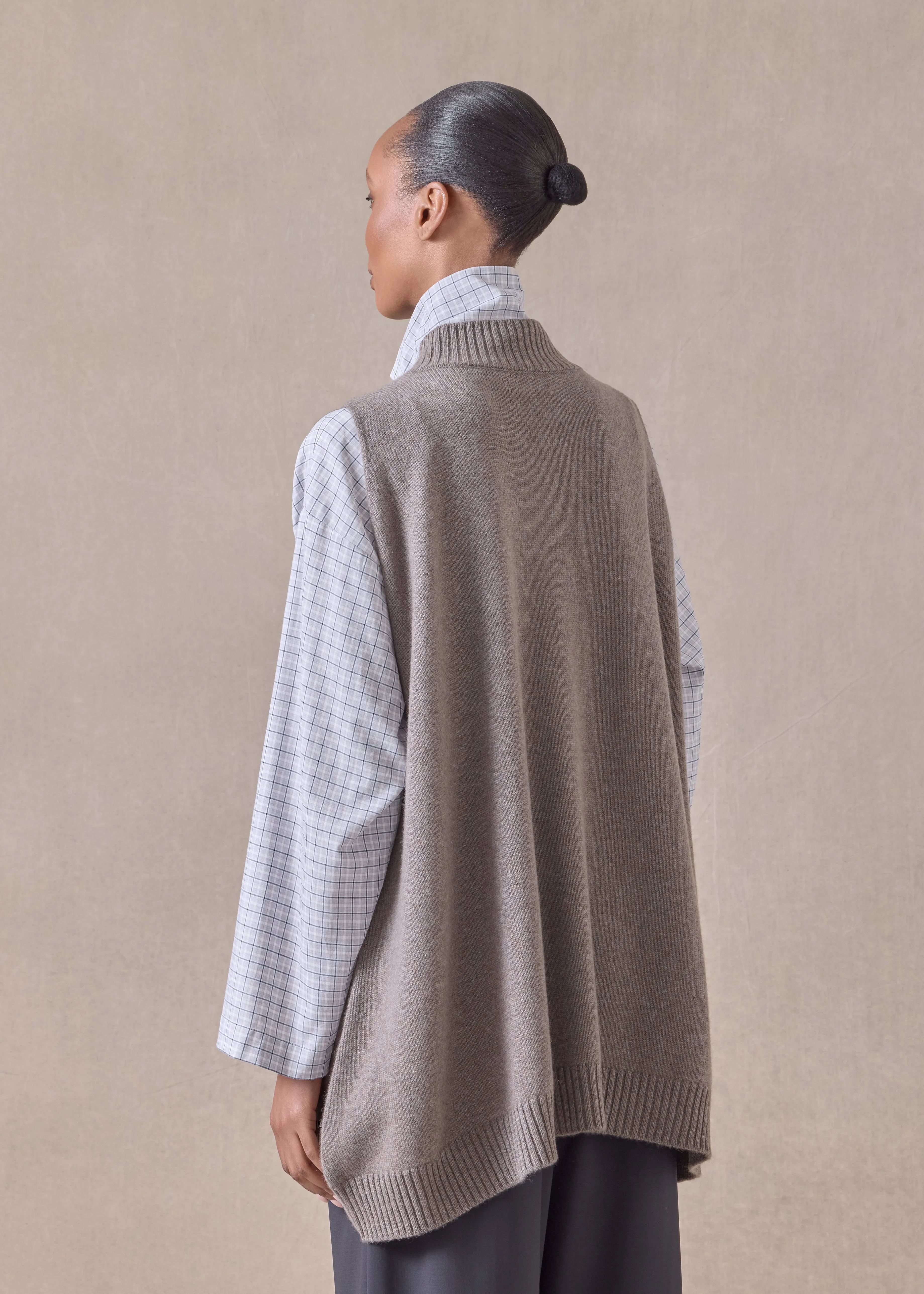 cashmere a-line sleeveless cross over v-neck - long (bison) sold by eskandar product image thumbnail 4