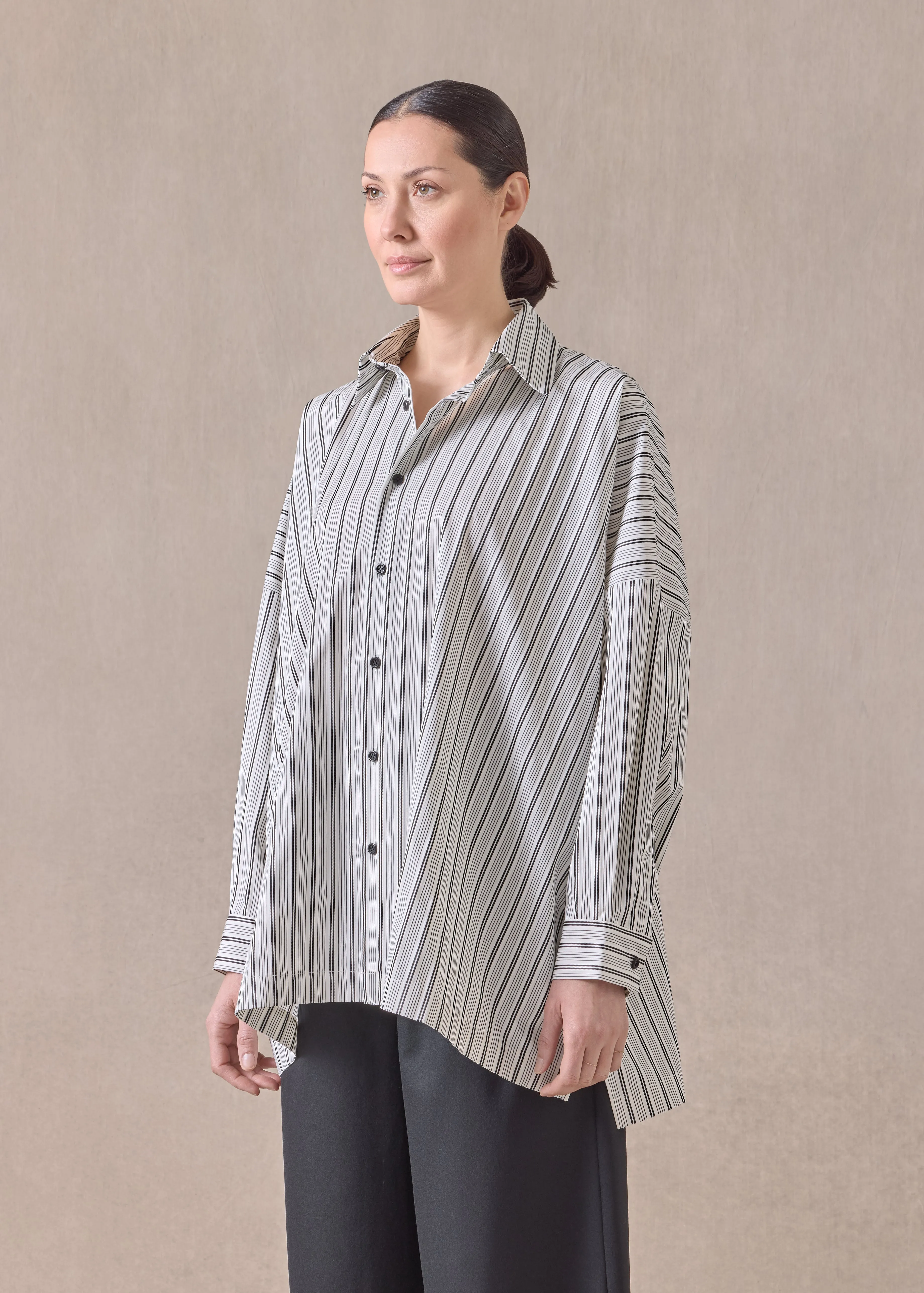 cotton wide longer back shirt with collar - long (blackstripe) sold by eskandar product image thumbnail 2