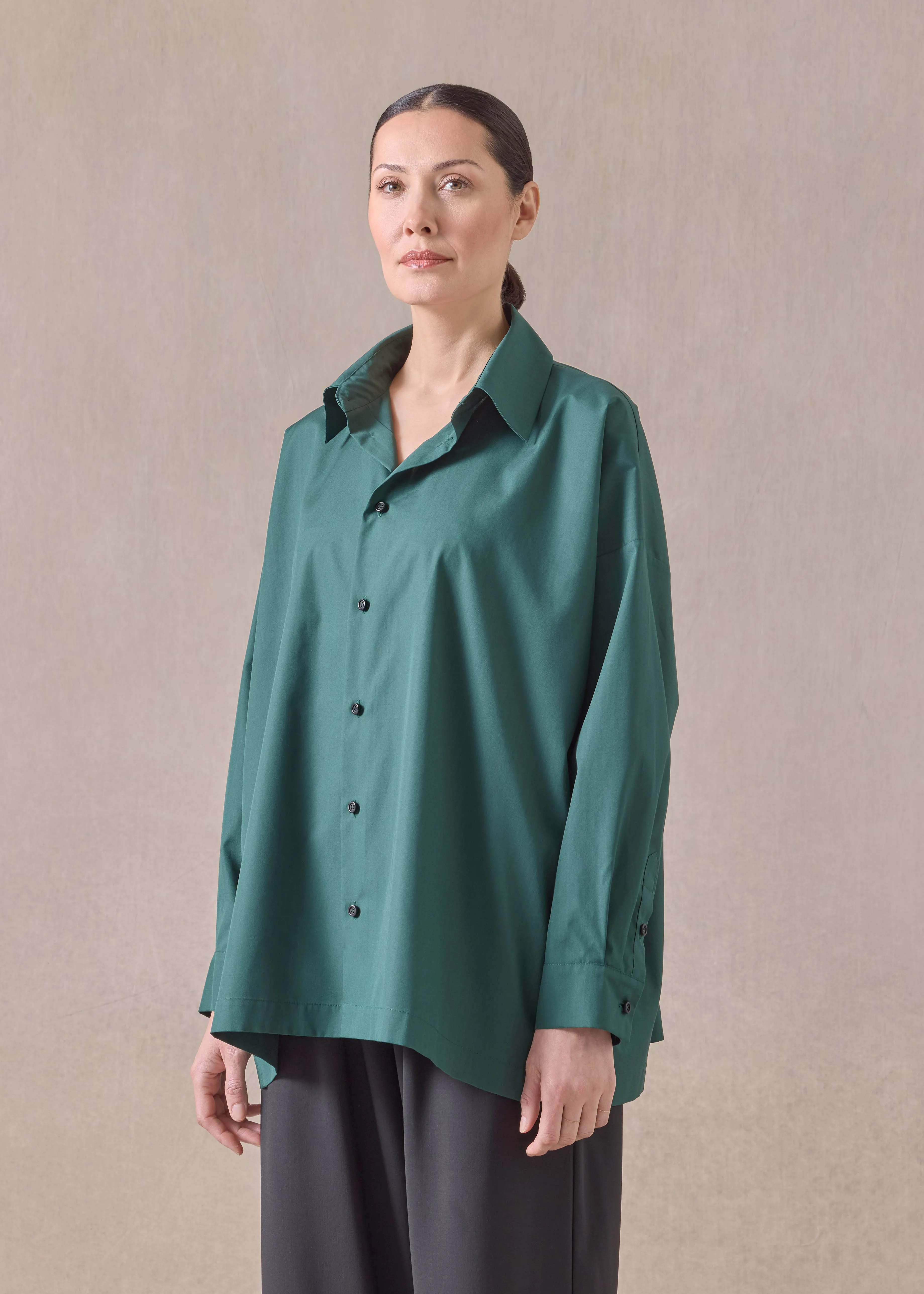 cotton angle to front side seam shirt with collar - long (spruce) sold by eskandar