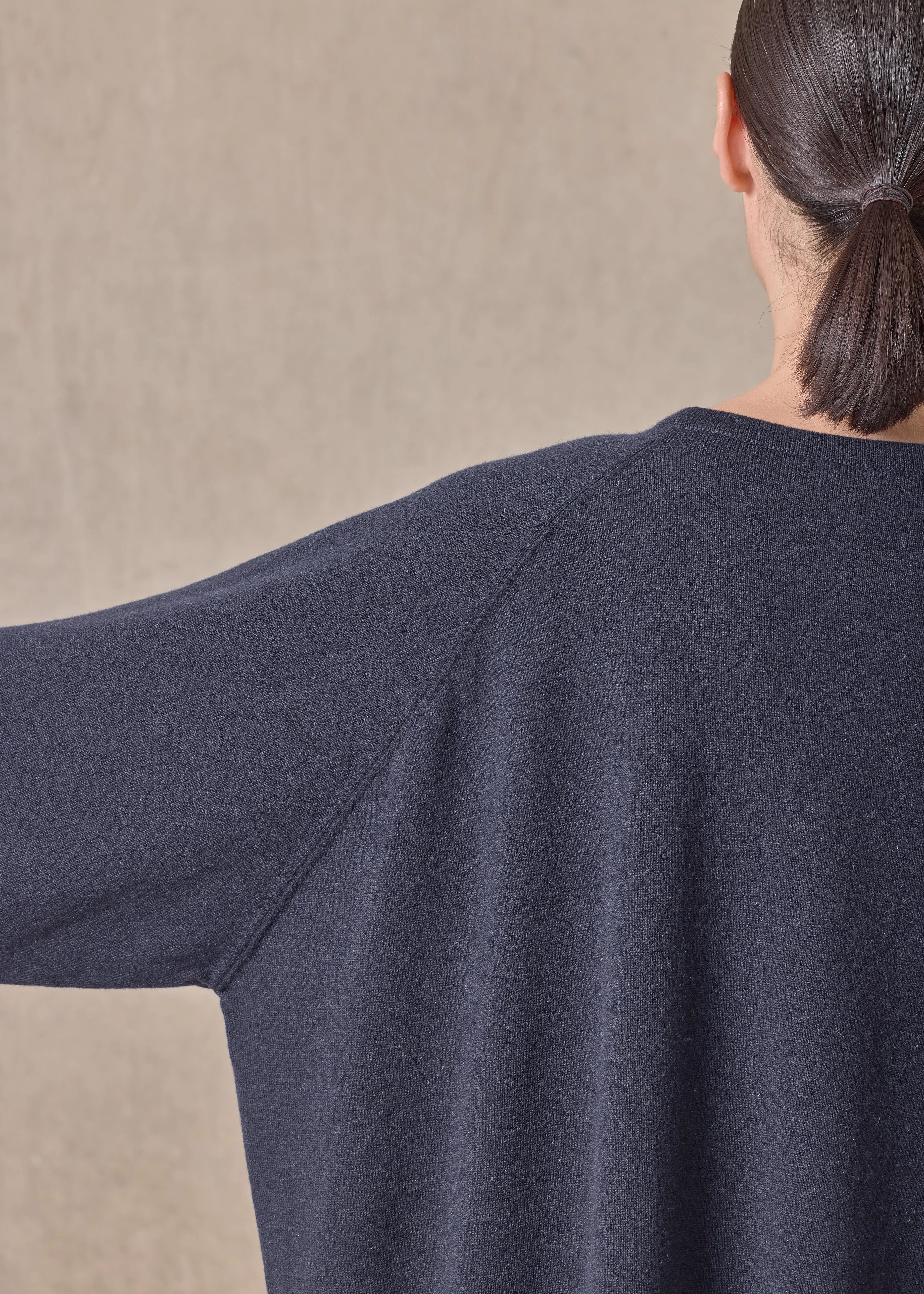 cashmere raglan sleeve round neck sweater - long (navydark) sold by eskandar product image thumbnail 3