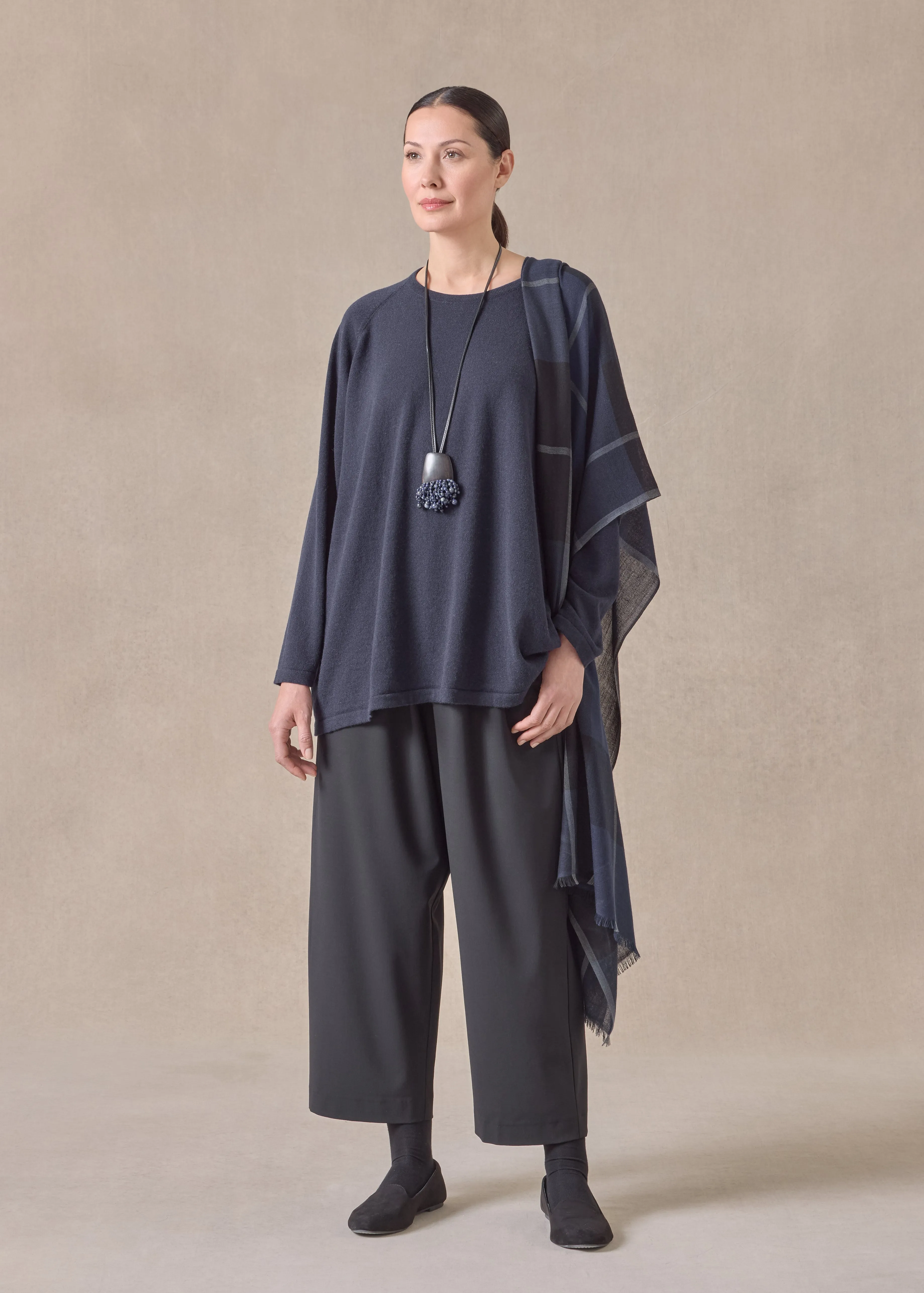 cashmere raglan sleeve round neck sweater - long (navydark) sold by eskandar