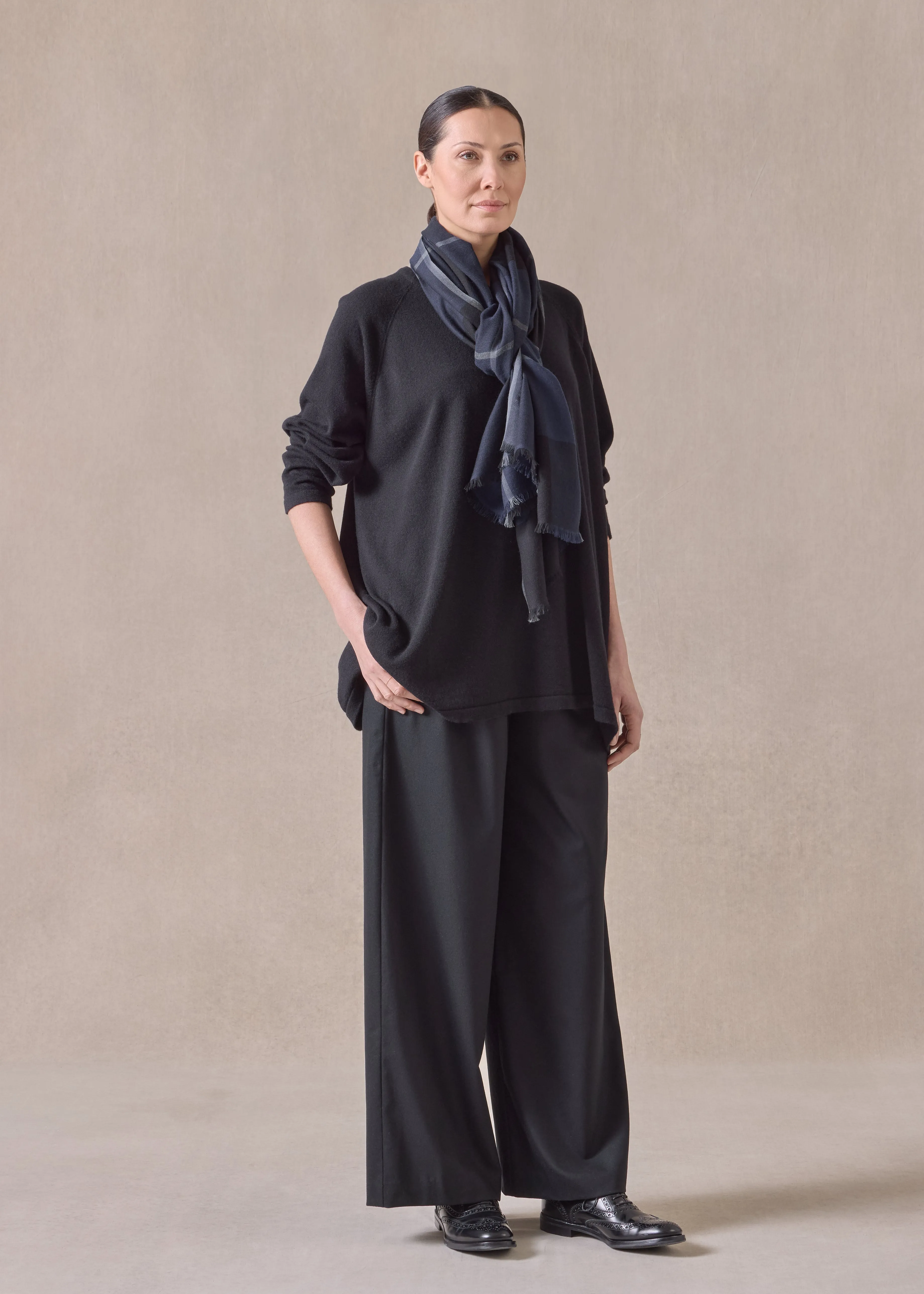 cashmere raglan sleeve round neck sweater - long (black) sold by eskandar