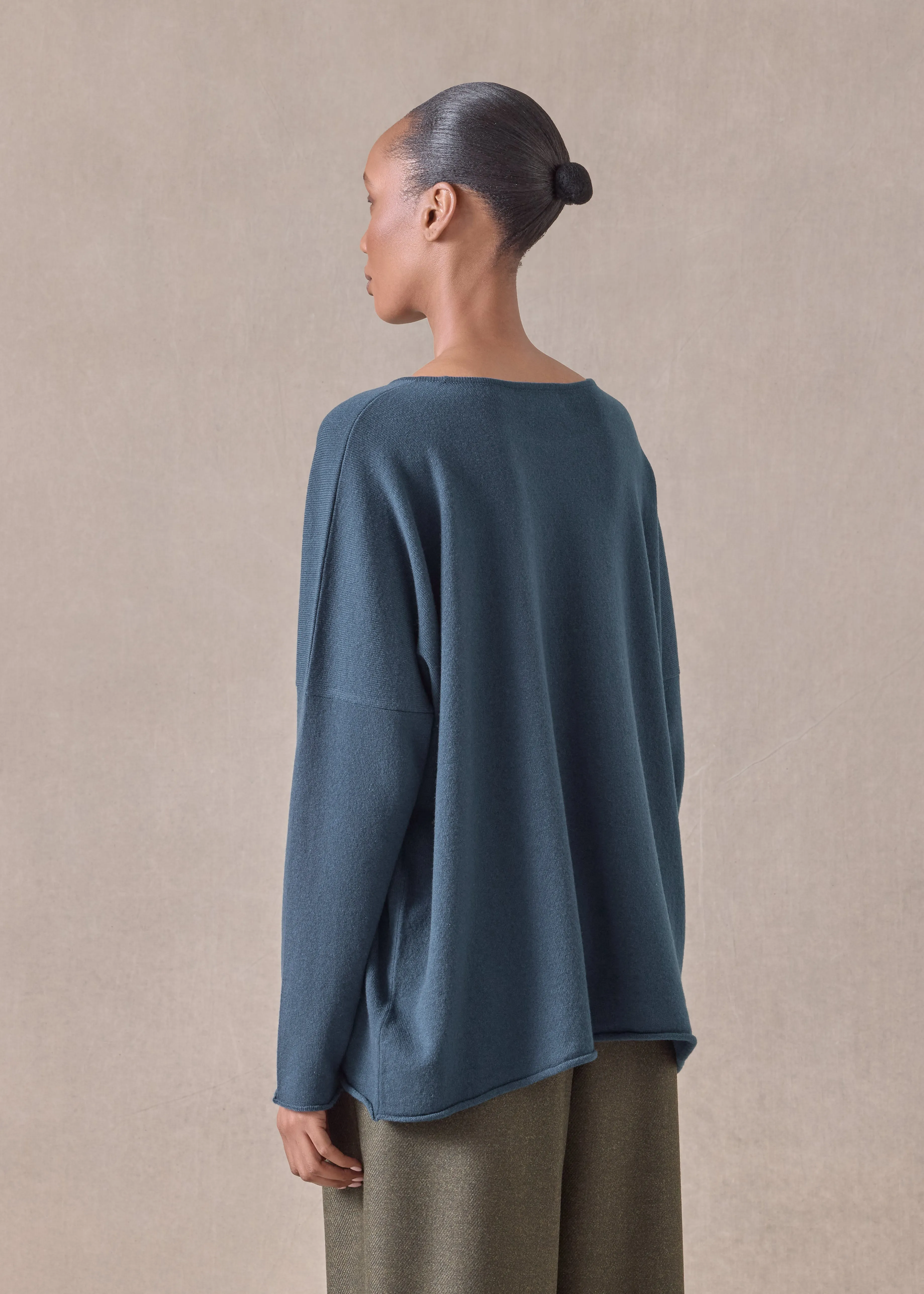 cashmere slim sleeve raw edge bateau neck - mid plus (tealdark) sold by eskandar product image thumbnail 4