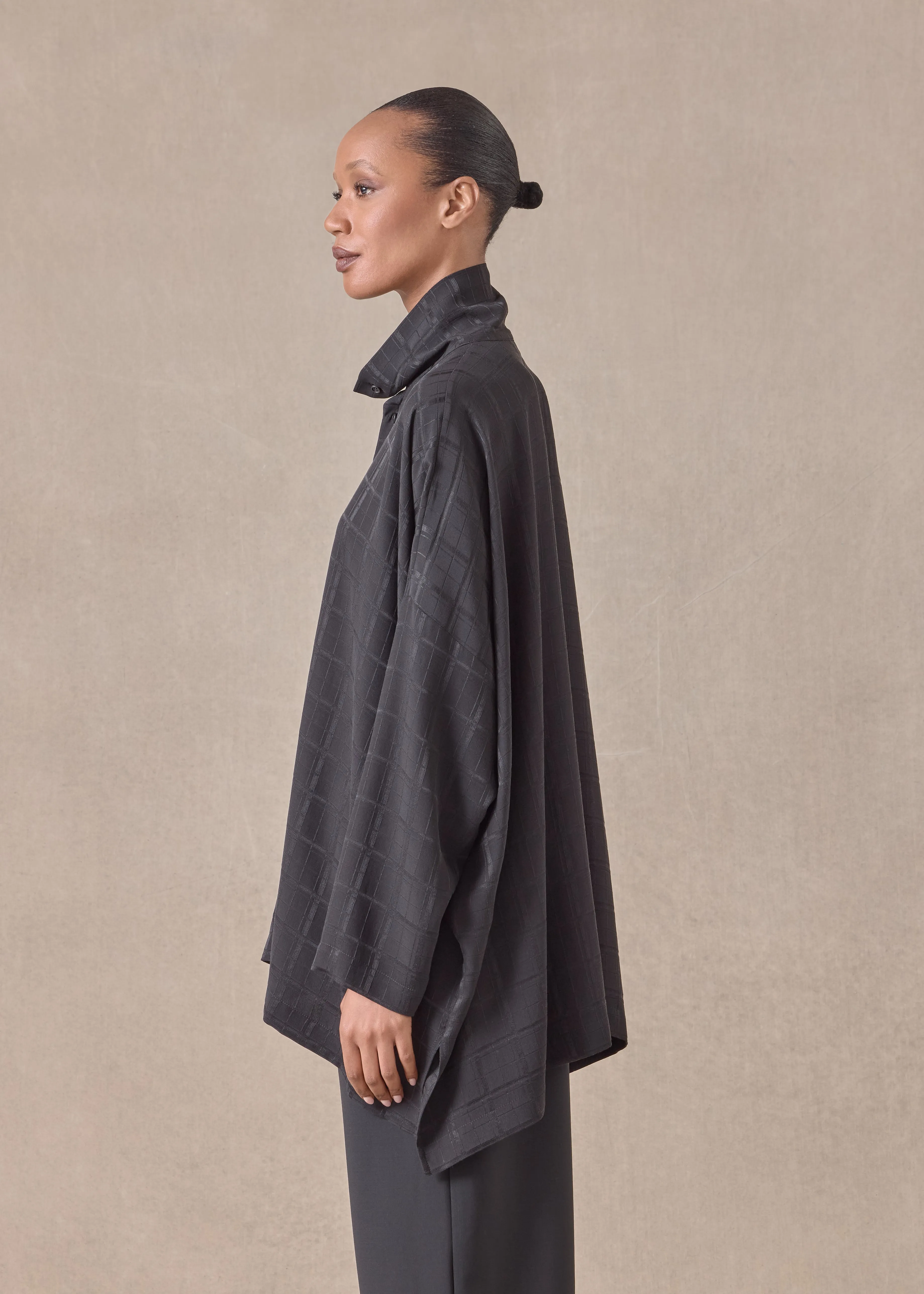 silk wide longer back scrunch neck shirt - long (black) sold by eskandar product image thumbnail 3