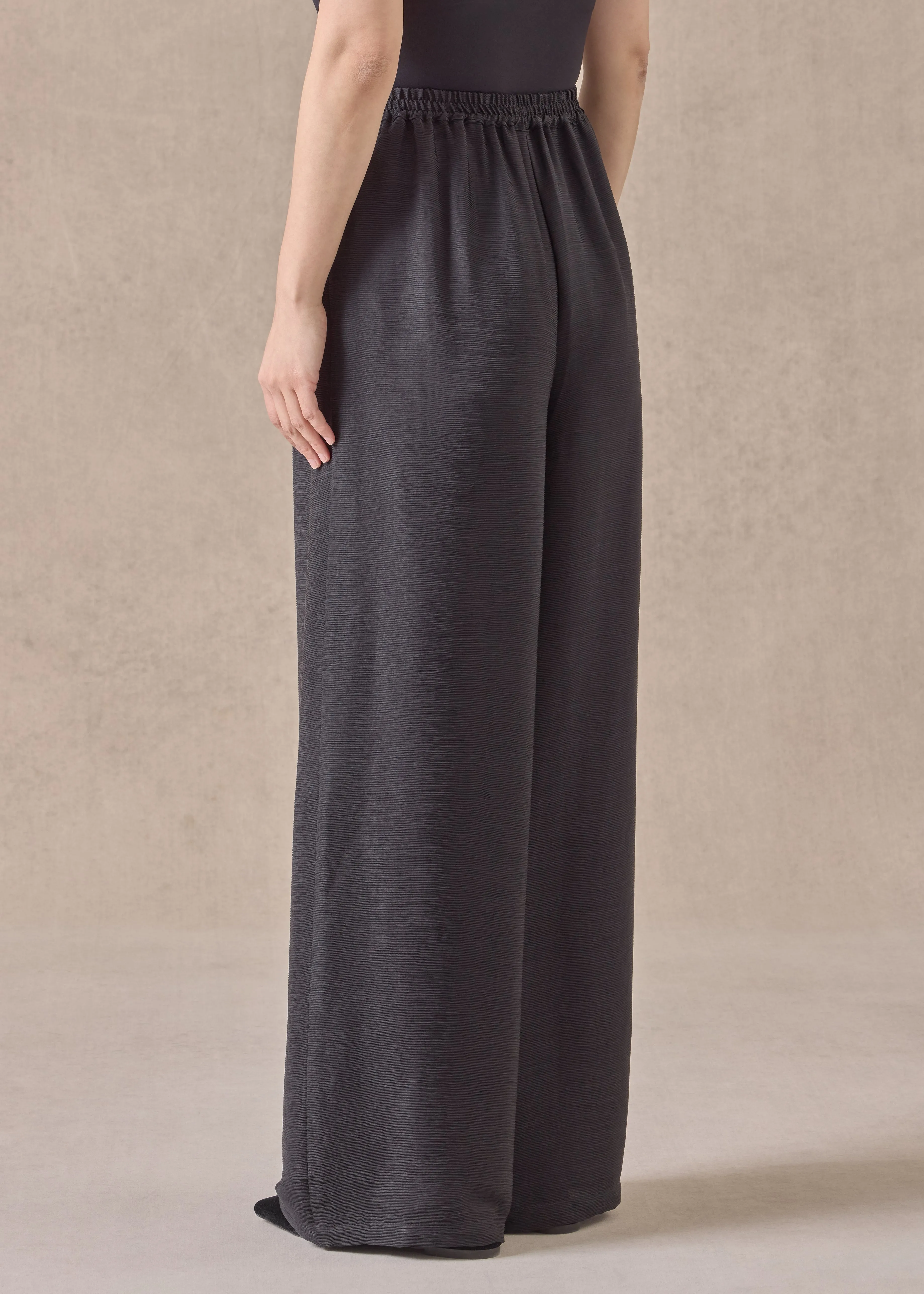 lightweight silk plisse flared trouser (black) sold by eskandar product image thumbnail 4