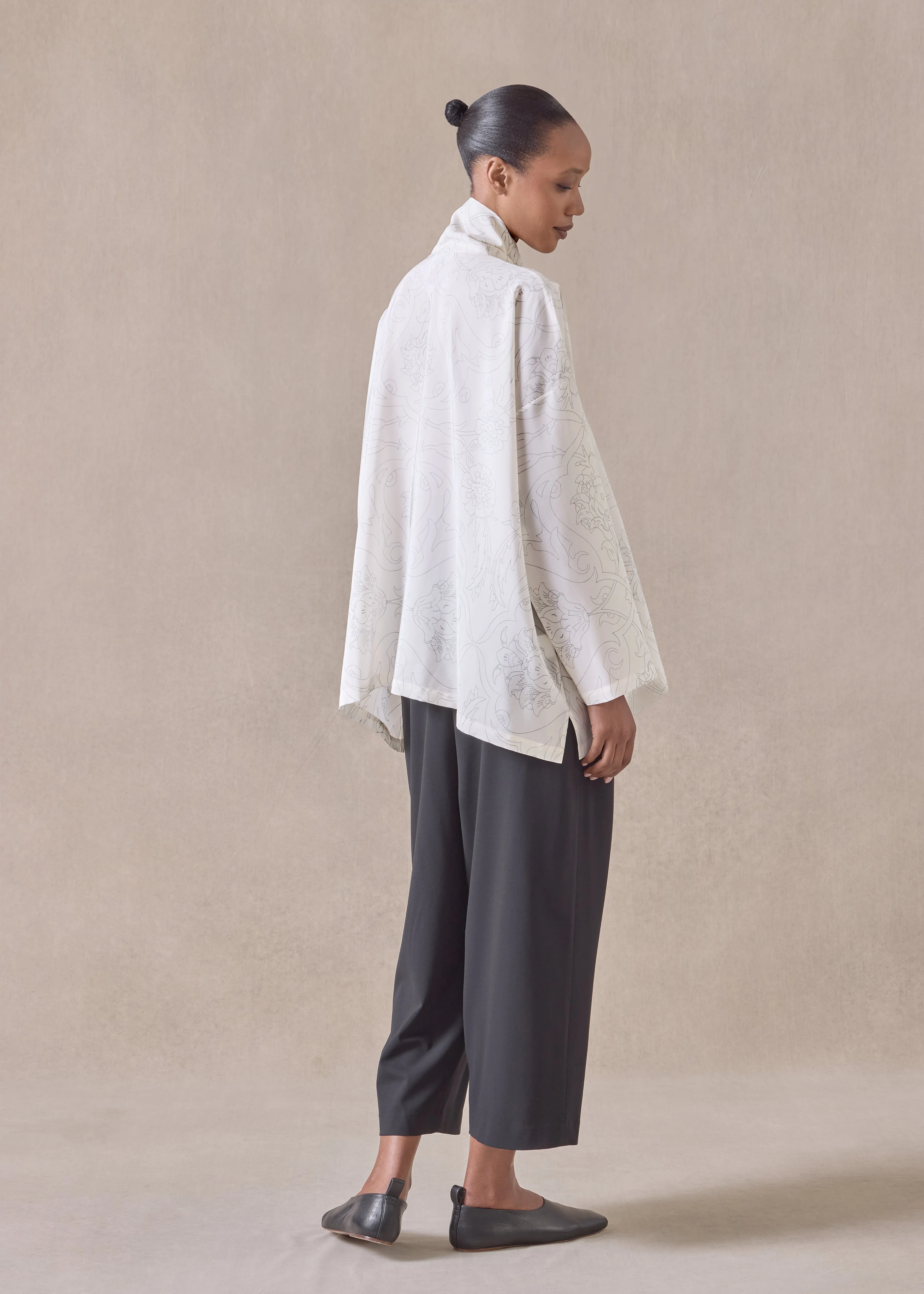 silk wide a-line scrunch neck shirt - mid plus (pencil) sold by eskandar product image thumbnail 4