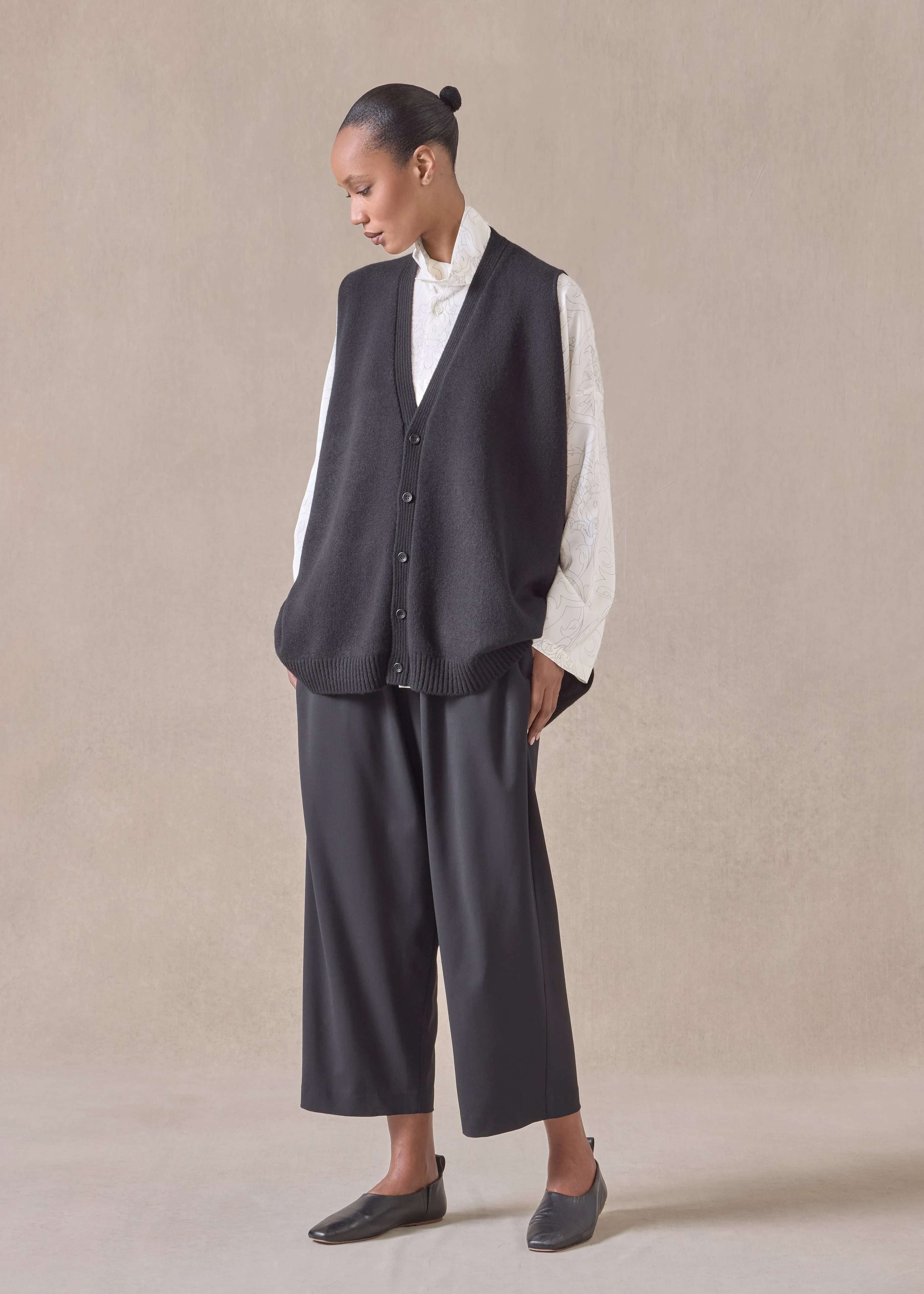 silk wide a-line scrunch neck shirt - mid plus (pencil) sold by eskandar product image thumbnail 5