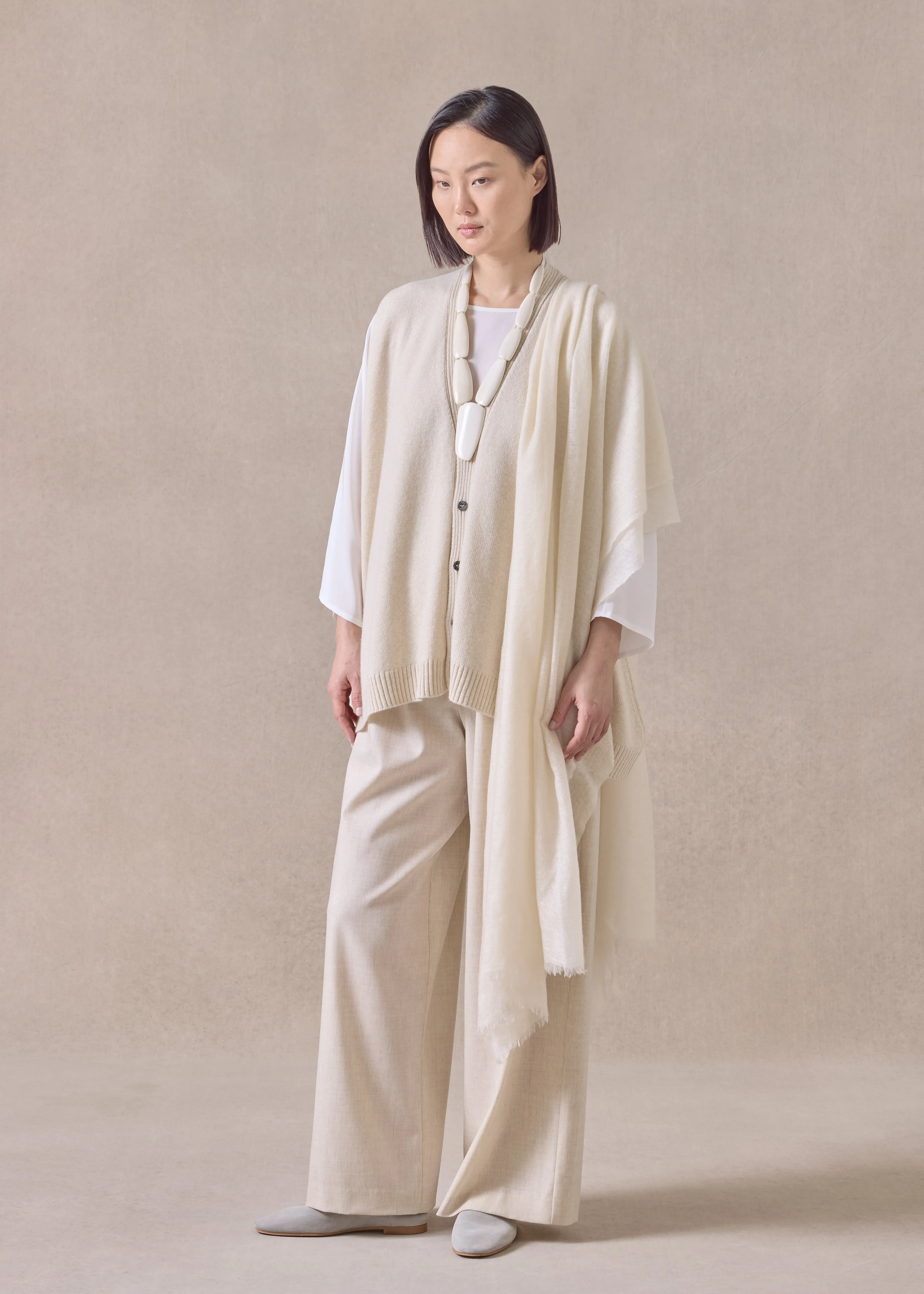 cashmere large scarf (undyed) sold by eskandar product image thumbnail 4