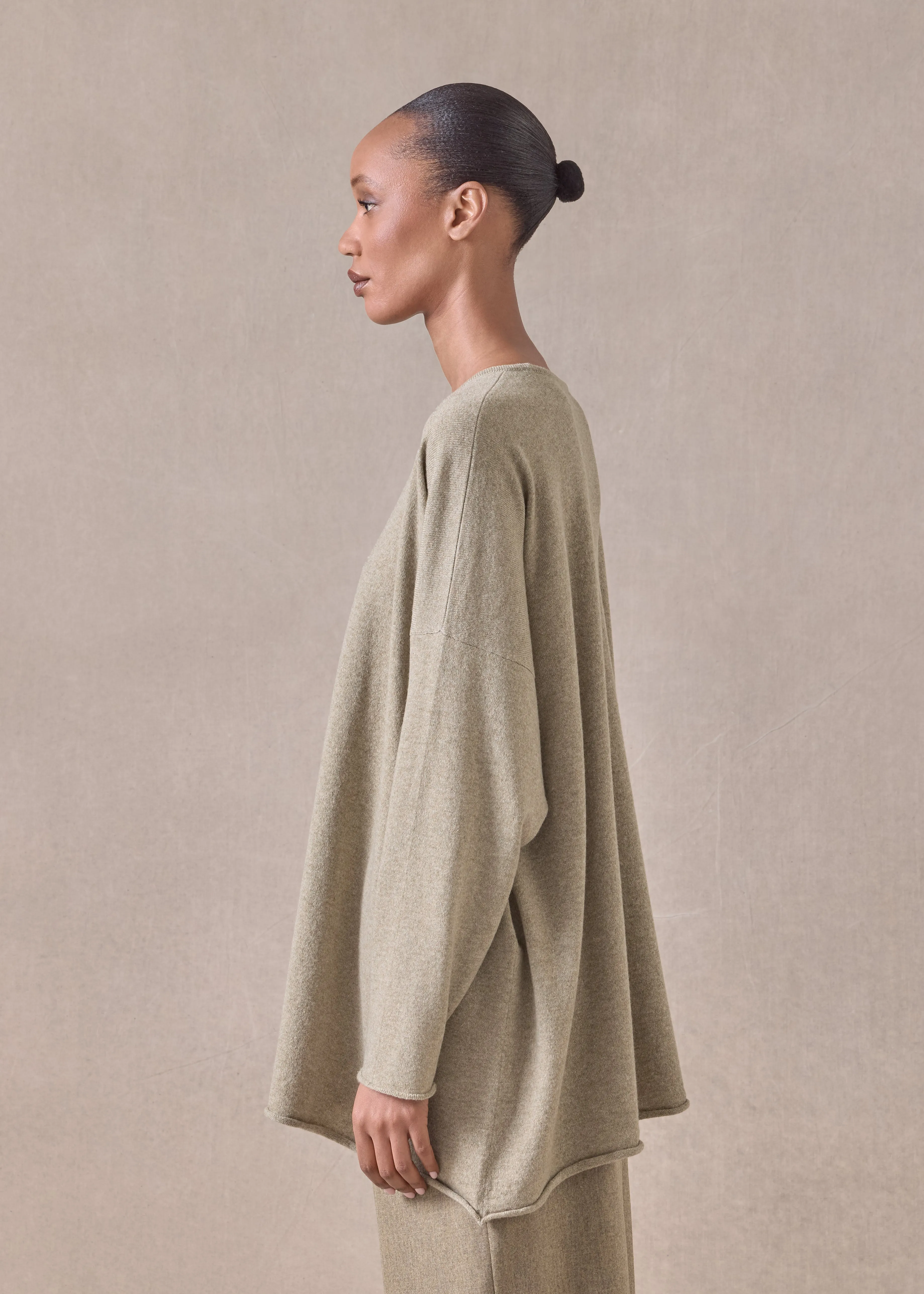 cashmere a-line bateau neck sweater - long (greensand) sold by eskandar product image thumbnail 3