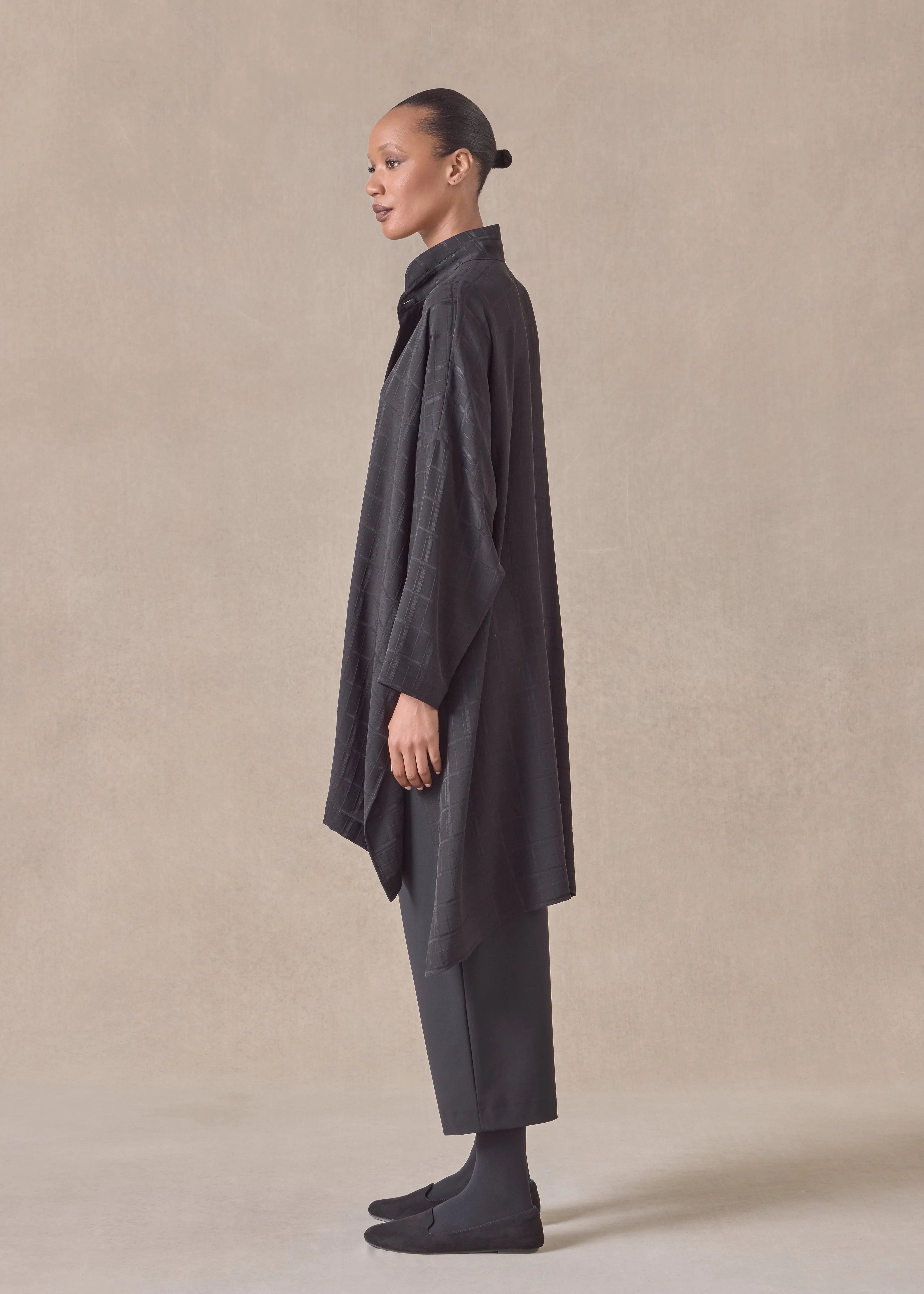 silk wide longer back double stand collar shirt - very long with slits (black) sold by eskandar product image thumbnail 3