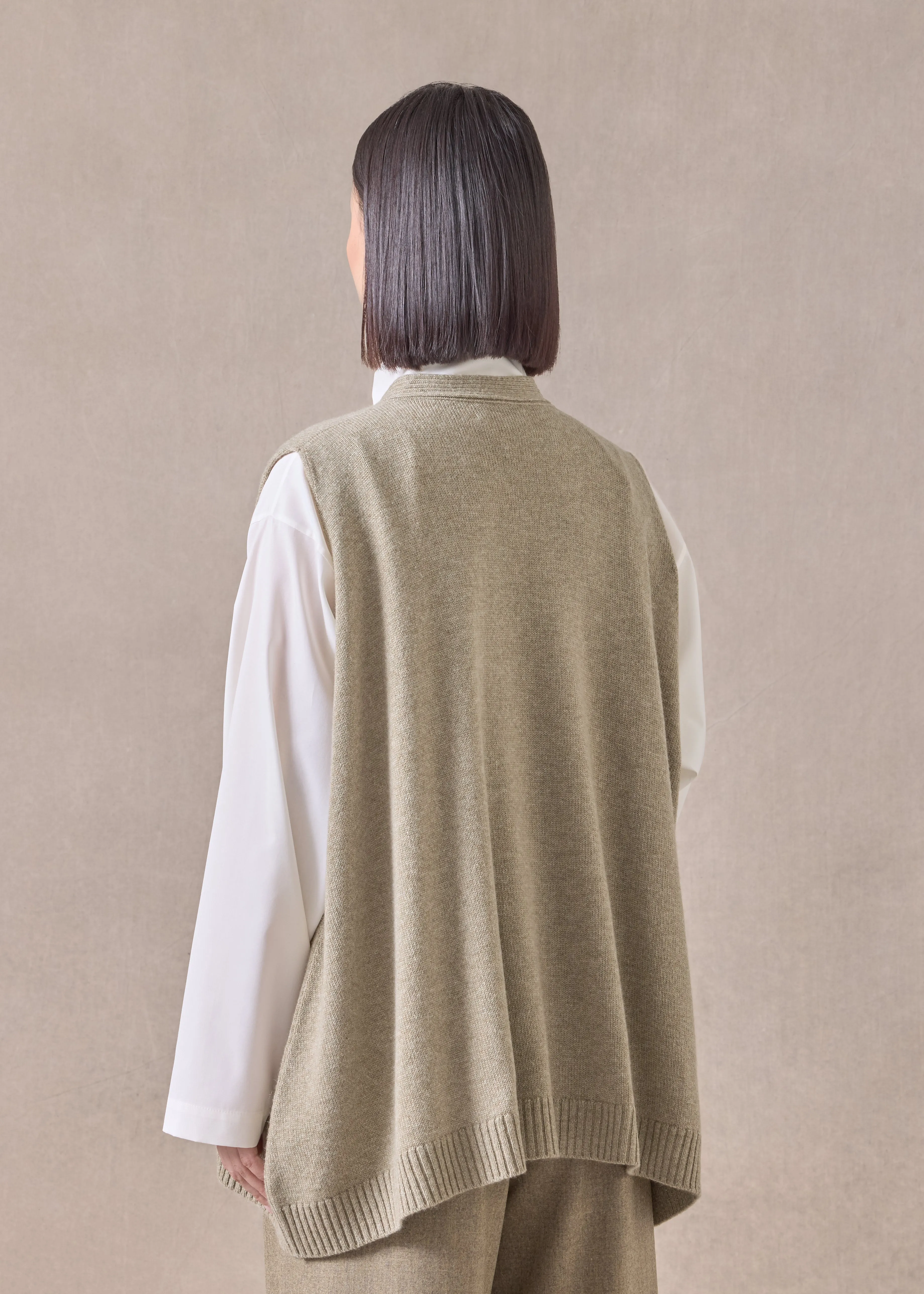 cashmere a-line sleeveless v neck cardigan - mid plus (greensand) sold by eskandar product image thumbnail 4