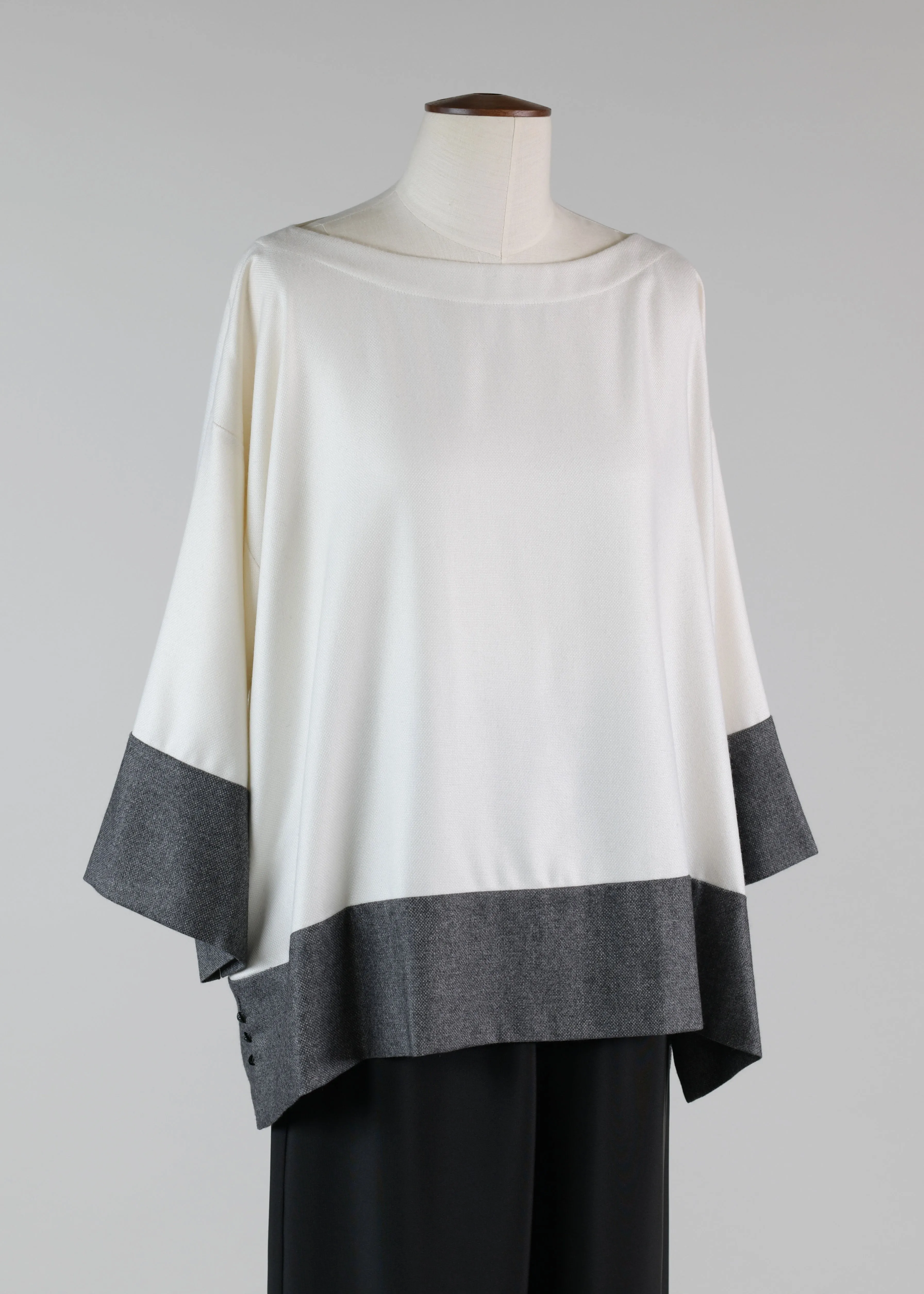 cashmere silk mix a-line scoop neck 3/4 sleeve tunic with contrast edge panel - mid sold by eskandar