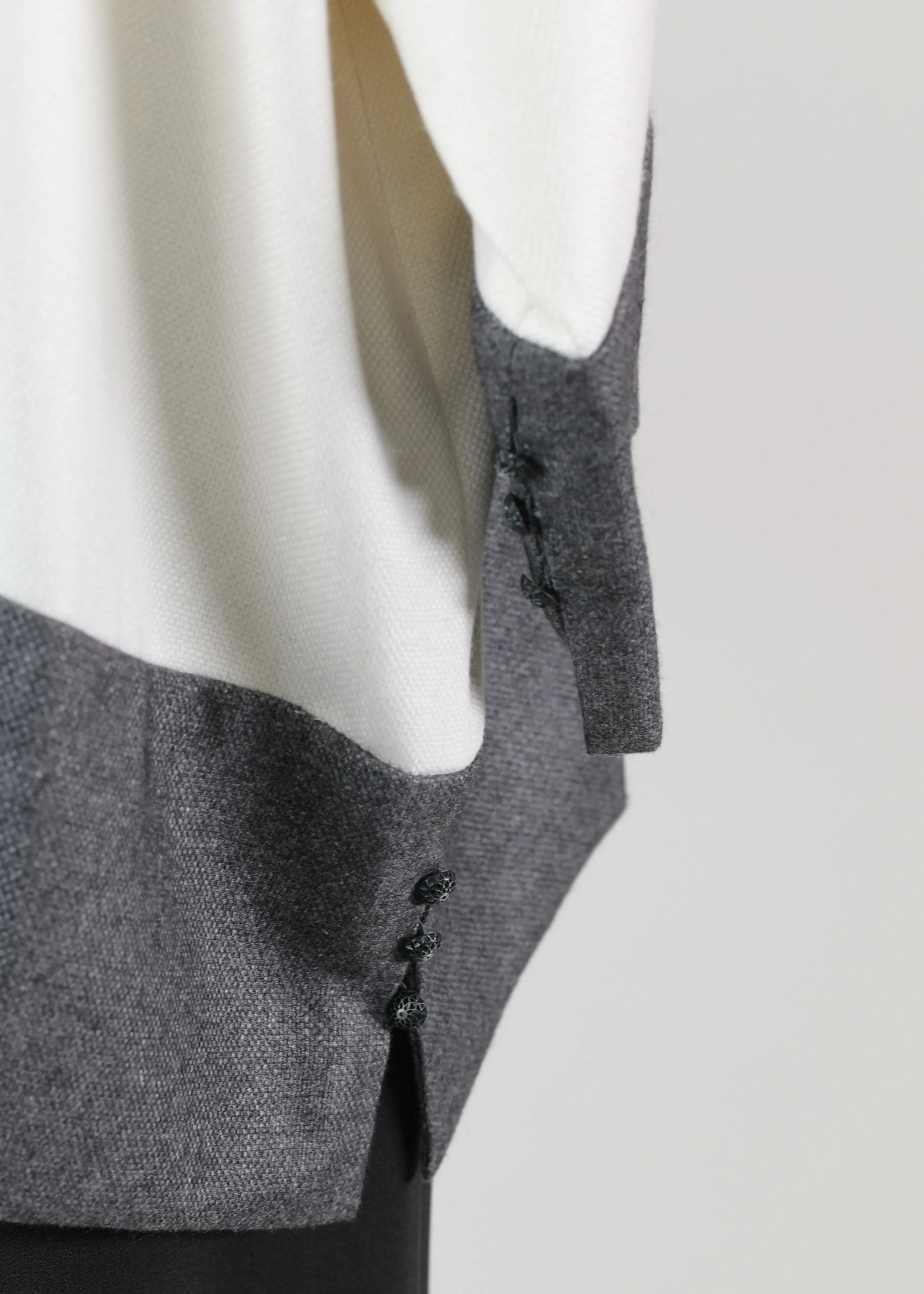 cashmere silk mix a-line scoop neck 3/4 sleeve tunic with contrast edge panel - mid sold by eskandar product image thumbnail 4