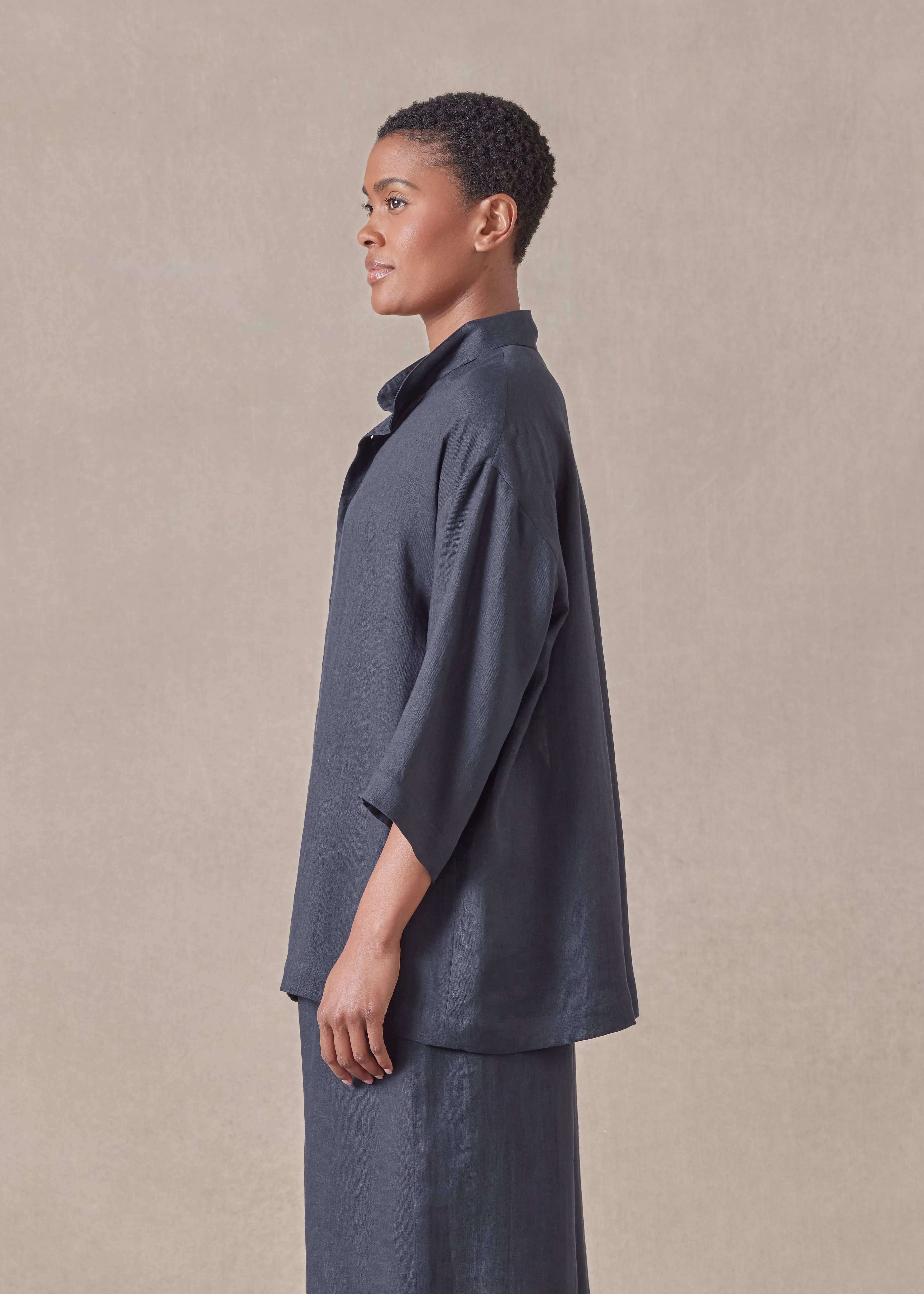 linen slim collarless short sleeve shirt - regular sold by eskandar product image thumbnail 3