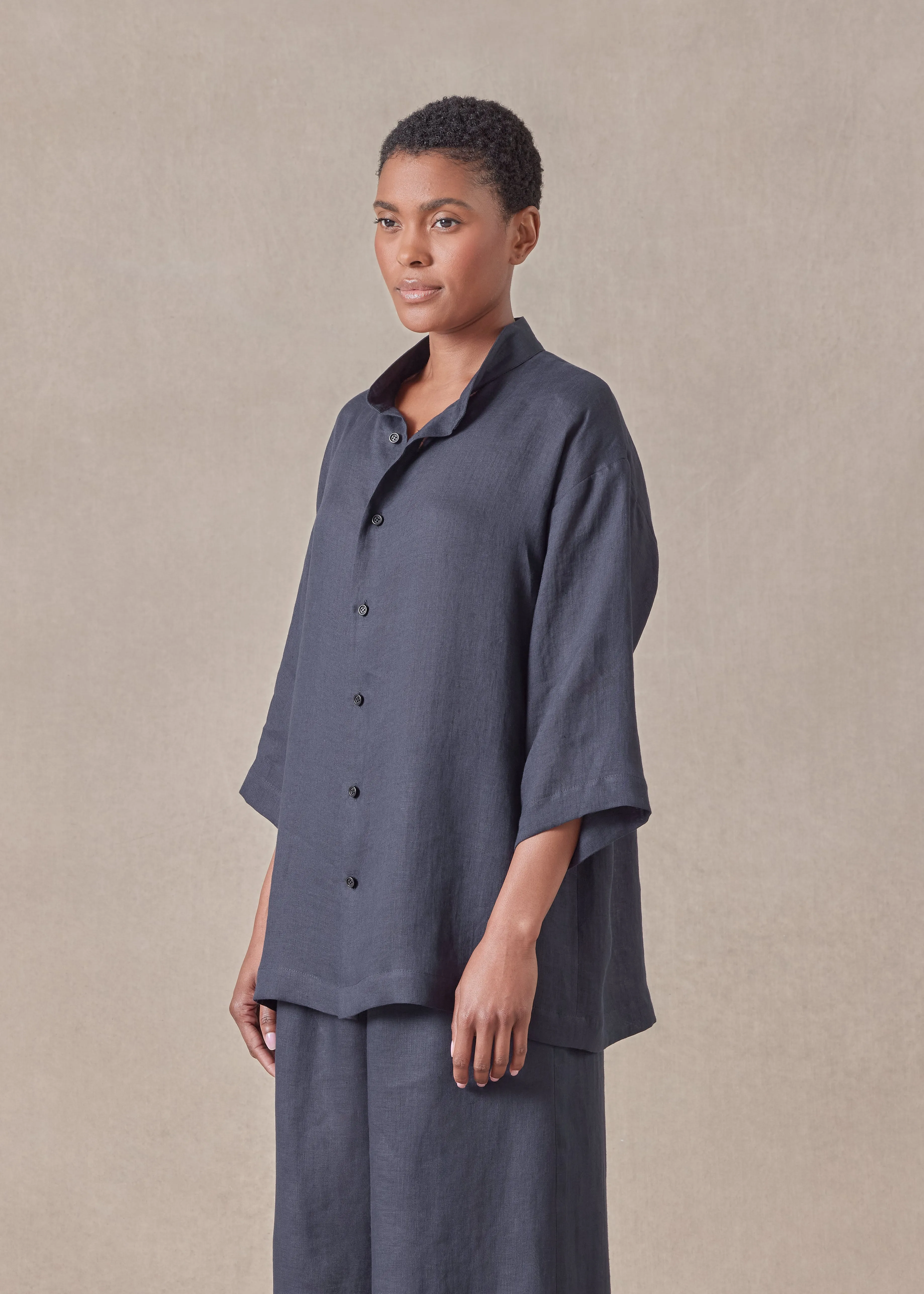 linen slim collarless short sleeve shirt - regular sold by eskandar product image thumbnail 2