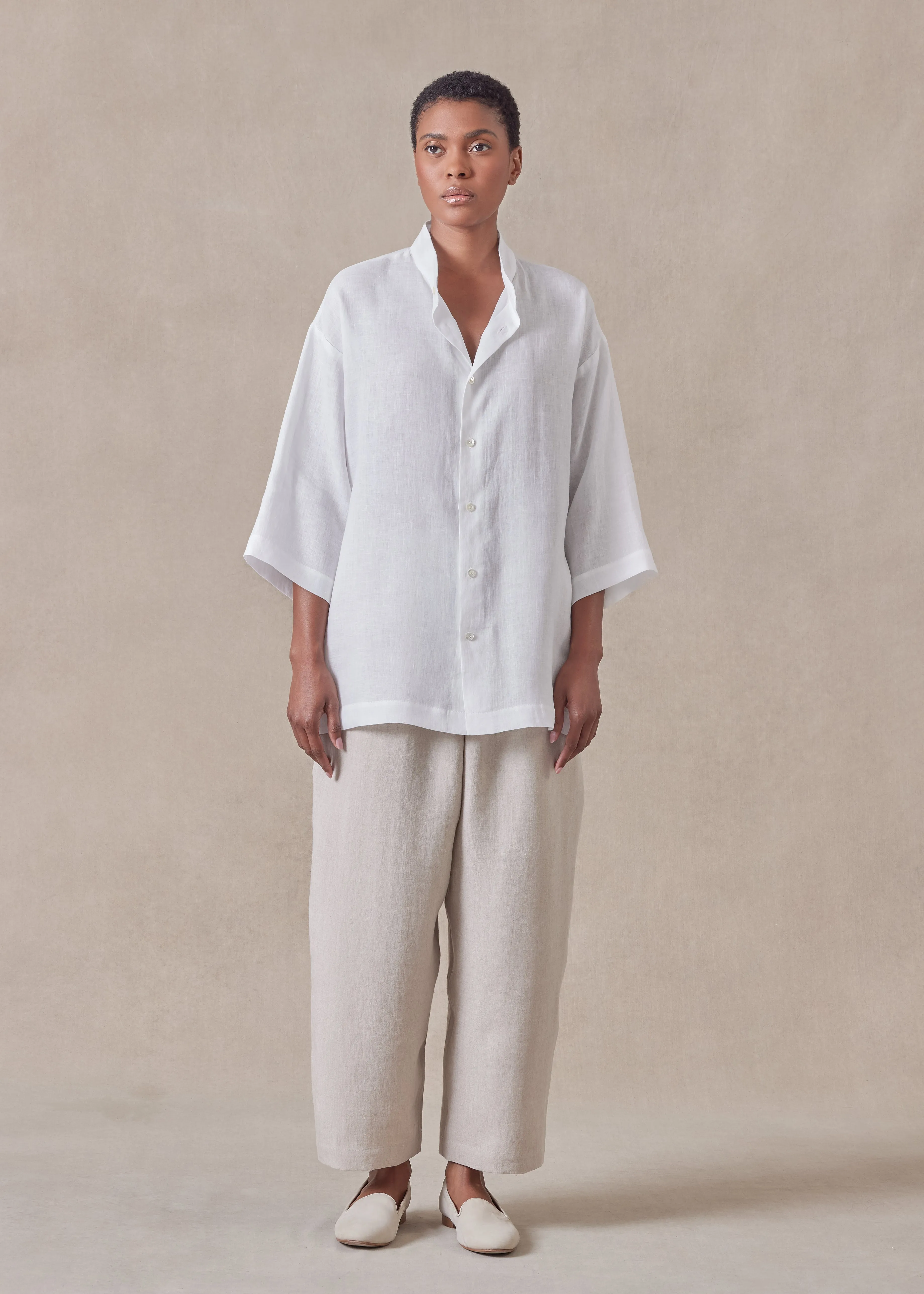 linen slim collarless short sleeve shirt - regular sold by eskandar