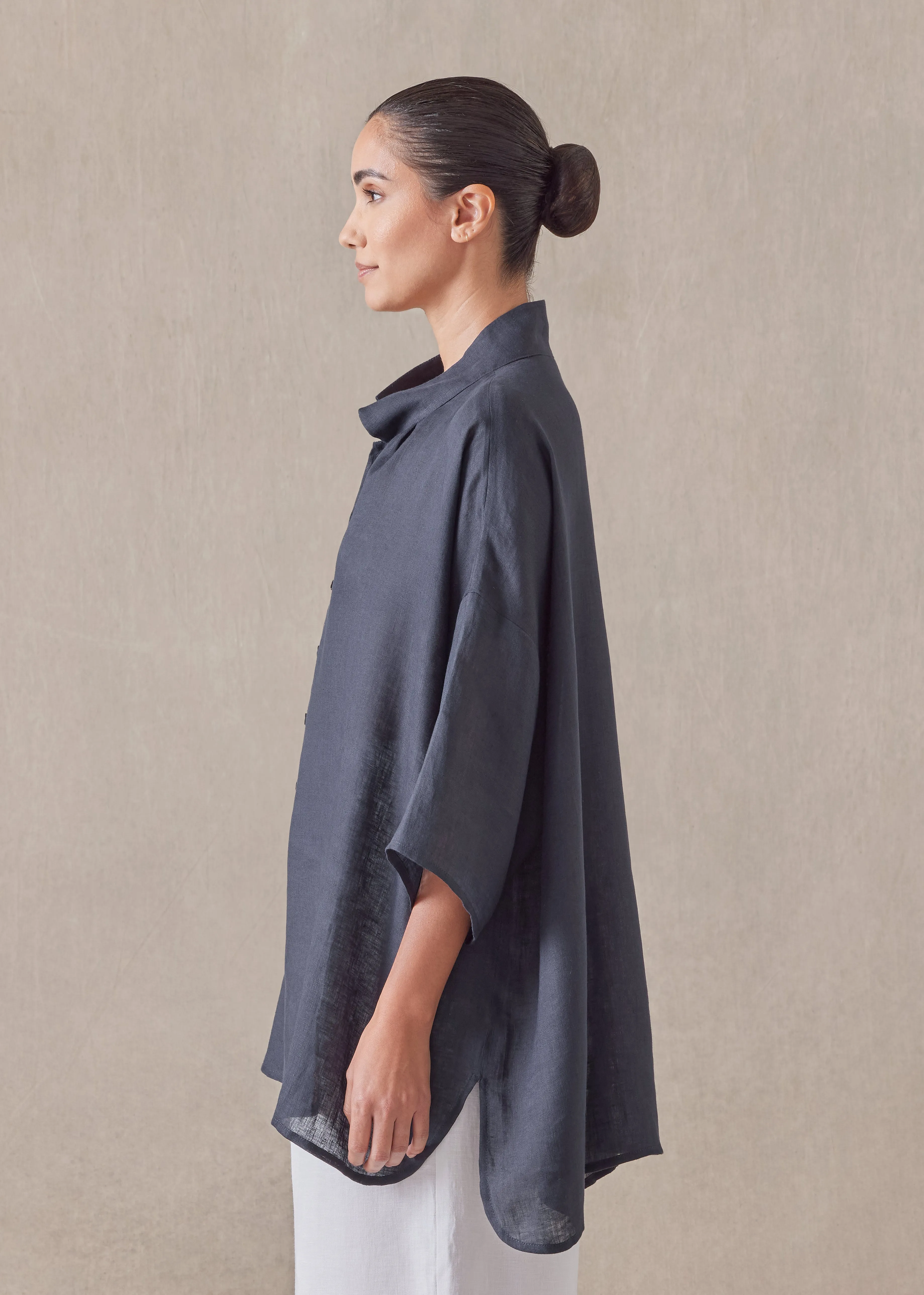 linen sloped shoulder wide a-line pleated collar short sleeve shirt - long sold by eskandar product image thumbnail 3