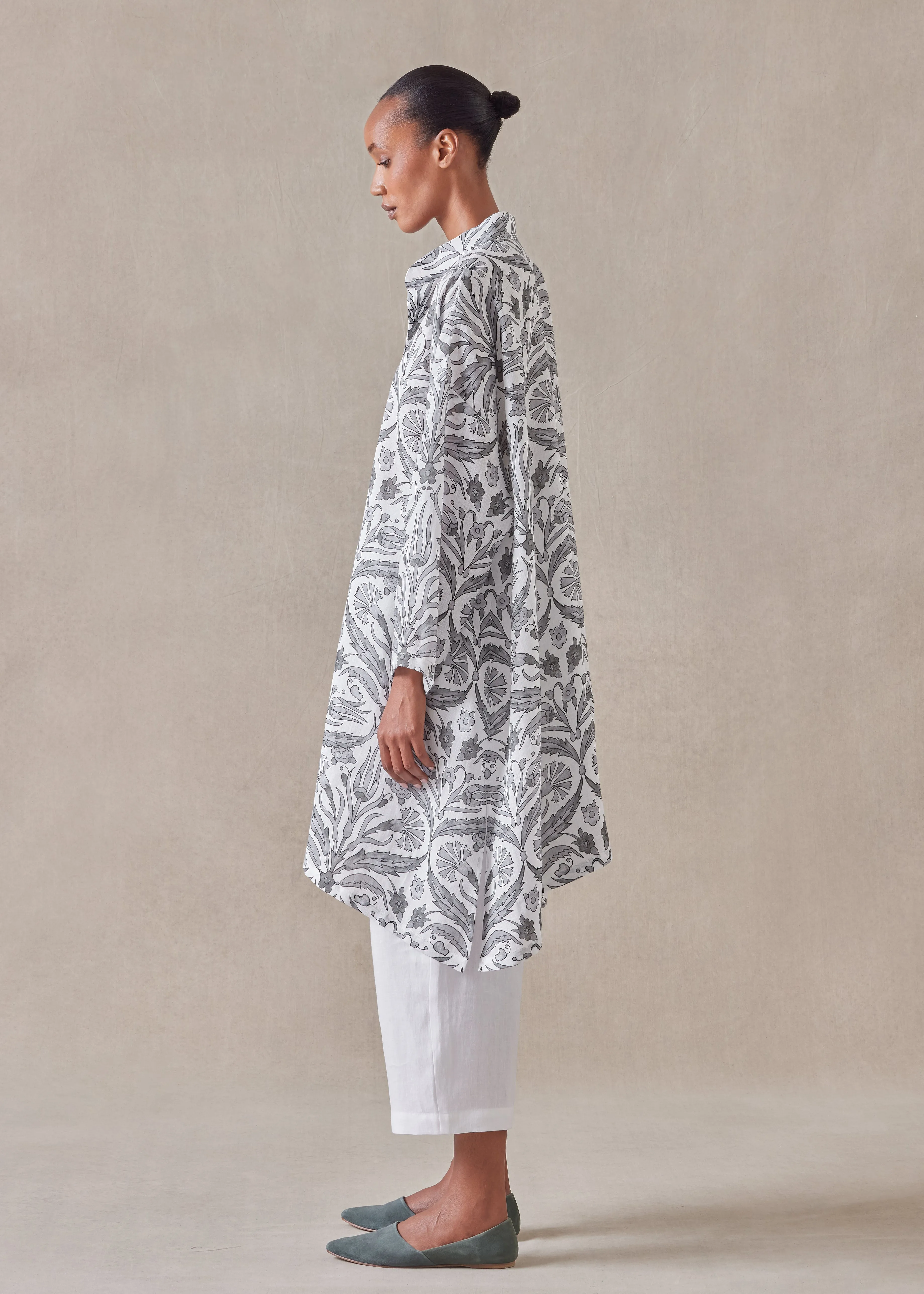 linen wide a-line collarless shirt - very long with slits sold by eskandar product image thumbnail 2